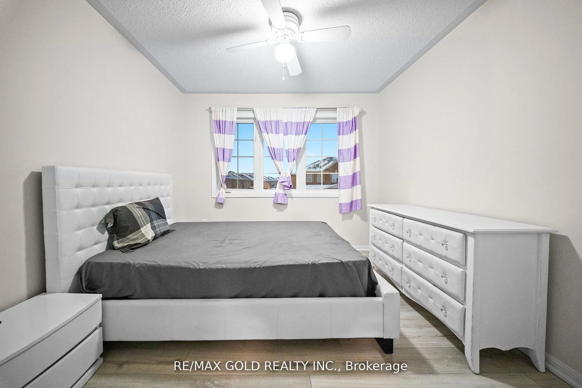 Photo 31 of 61 Bottomwood Street, Brampton, Goreway Drive Corridor — HOMEH