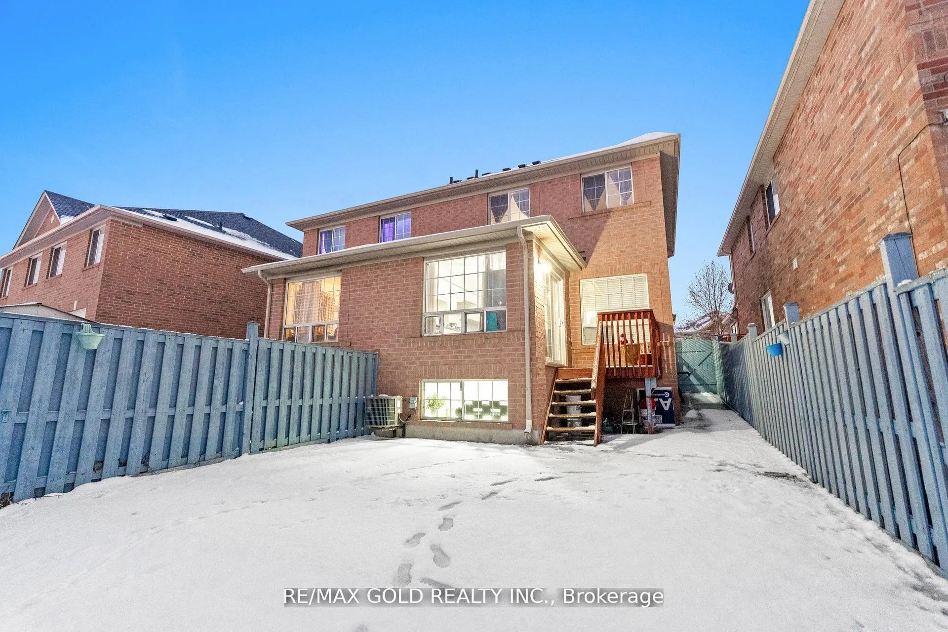 Photo 46 of 61 Bottomwood Street, Brampton, Goreway Drive Corridor — HOMEH