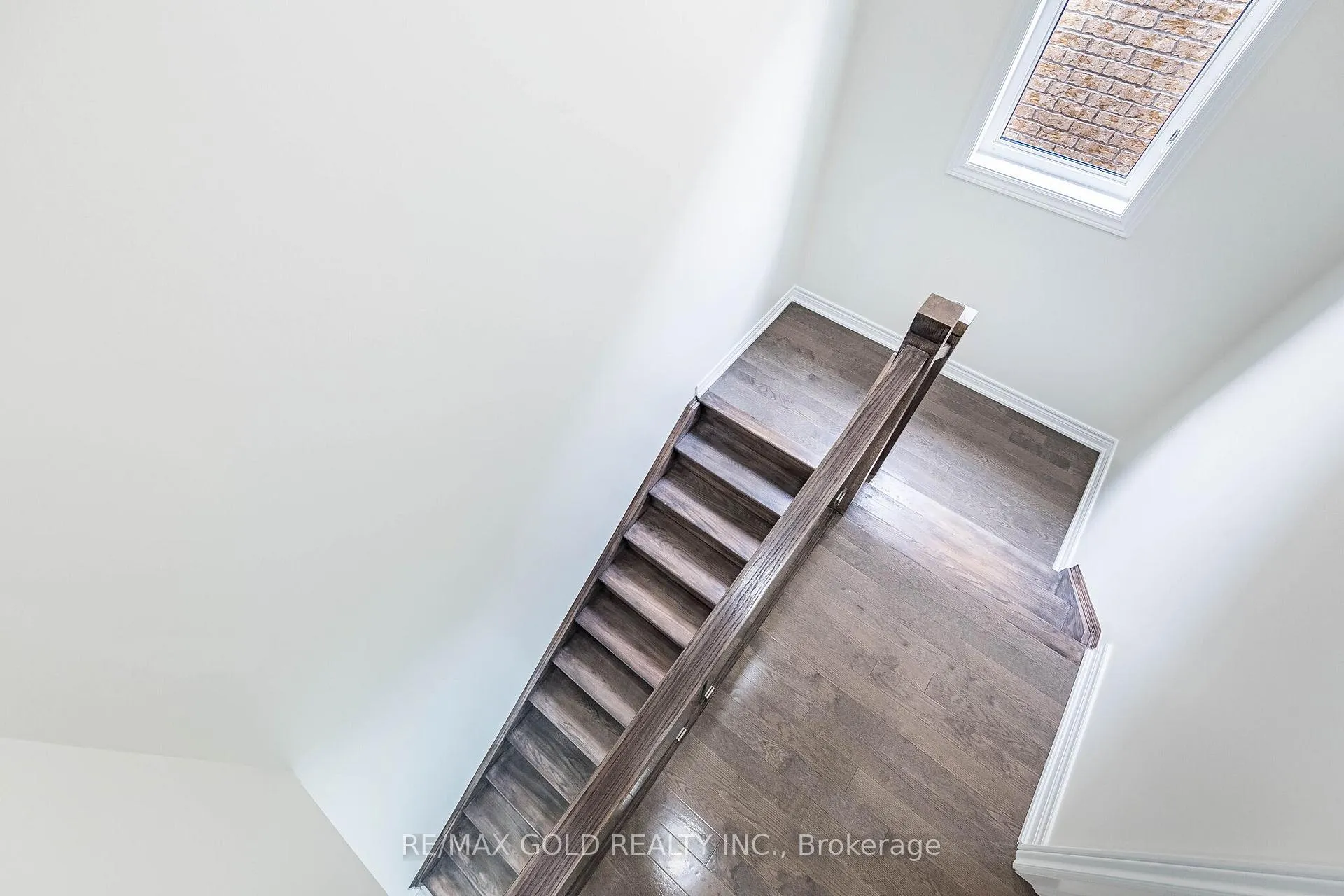 Photo 32 of 6 Agosto Street, Brampton, Northwest Brampton — HOMEH