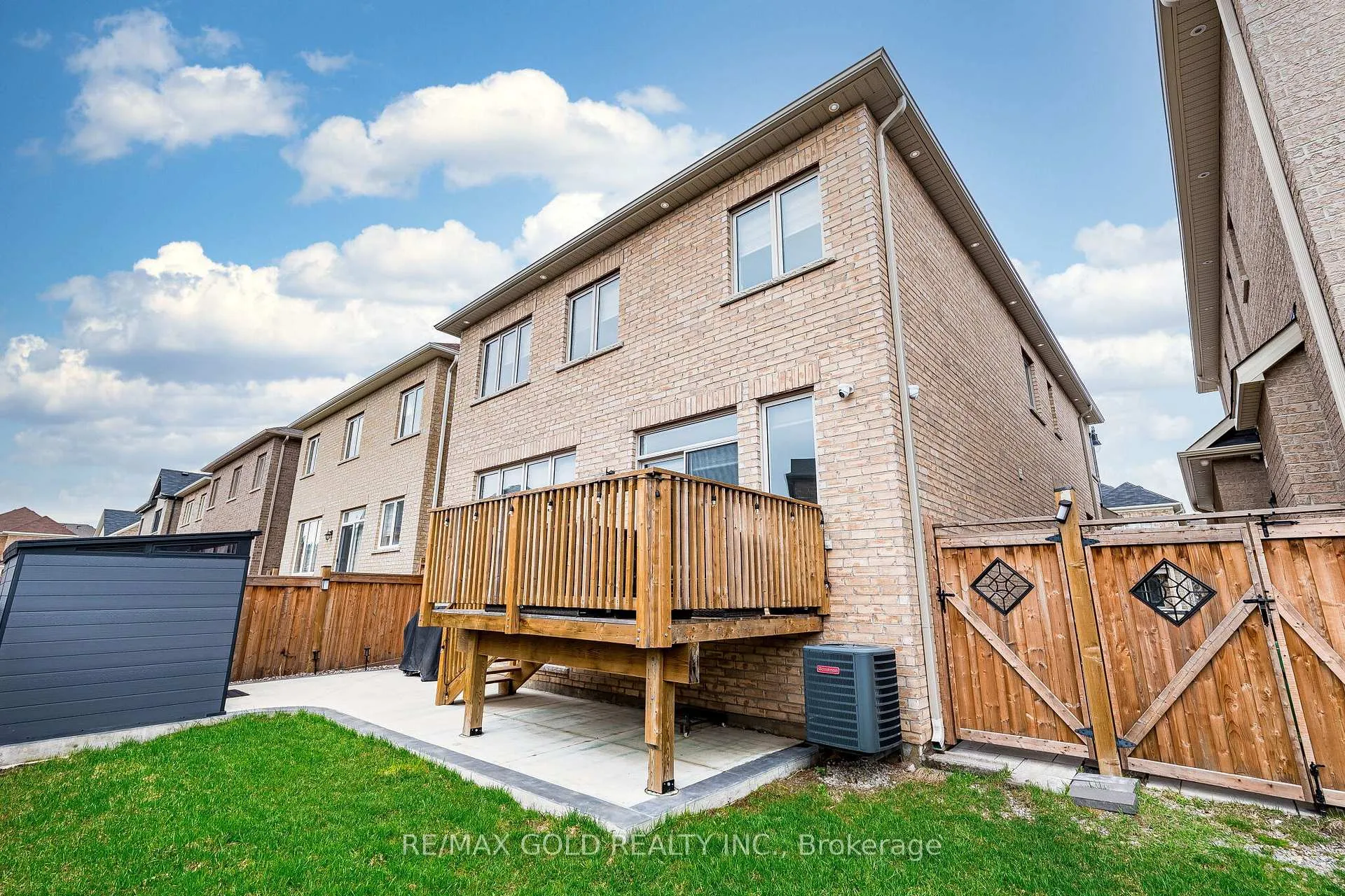Photo 45 of 6 Agosto Street, Brampton, Northwest Brampton — HOMEH