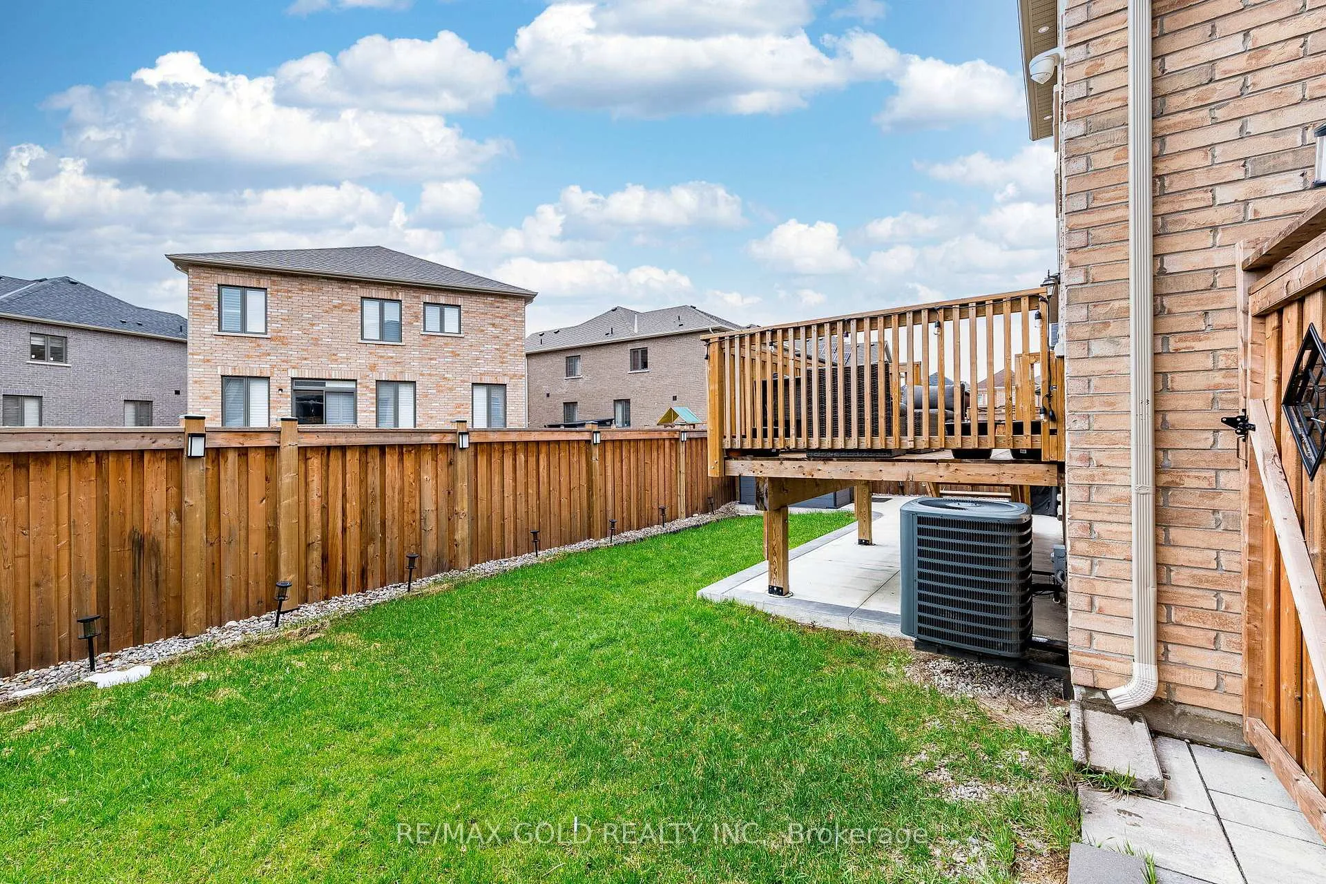 Photo 46 of 6 Agosto Street, Brampton, Northwest Brampton — HOMEH