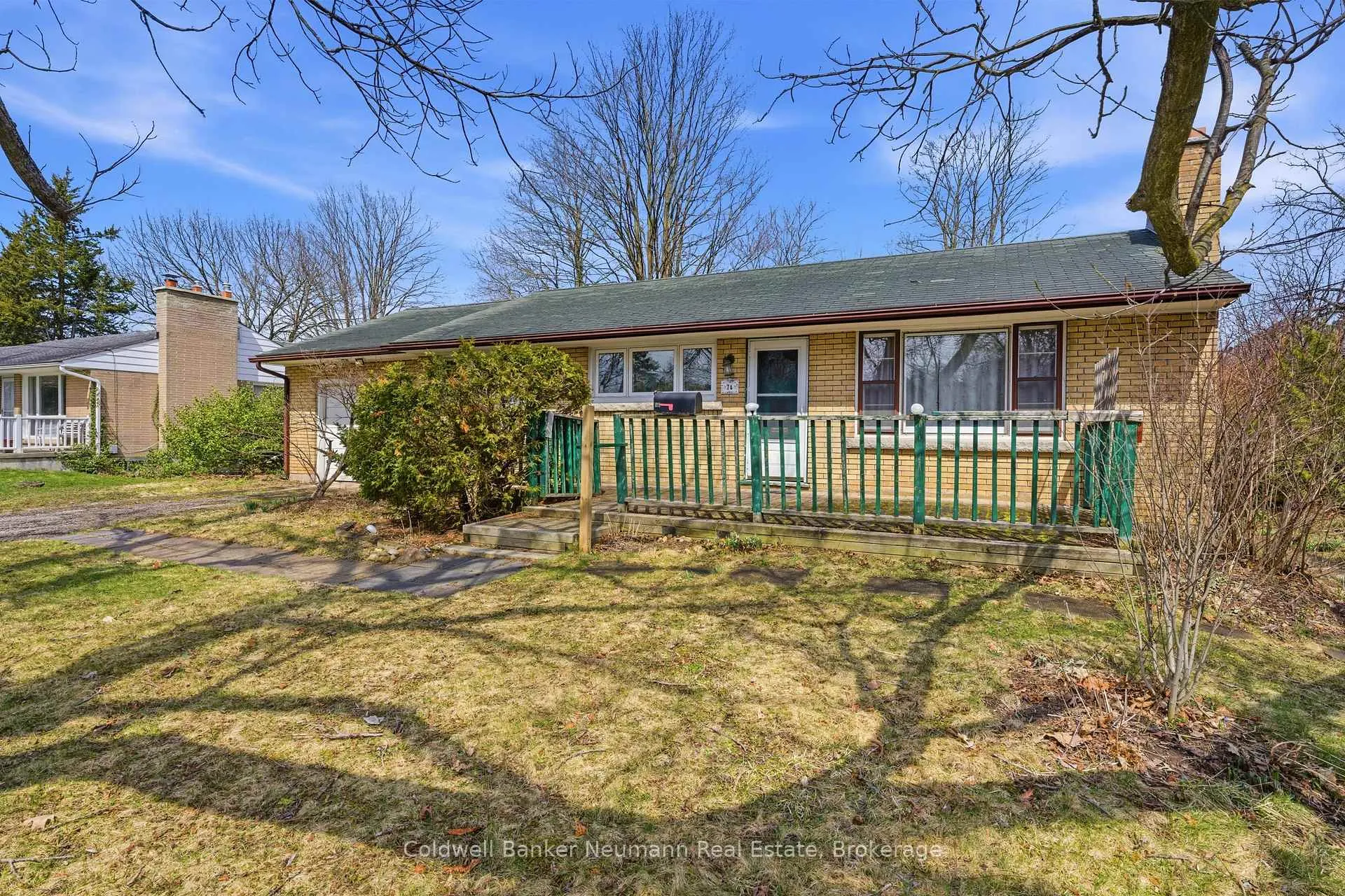 Photo 3 of 74 Rodney Boulevard, Guelph, Dovercliffe Park/Old University — HOMEH