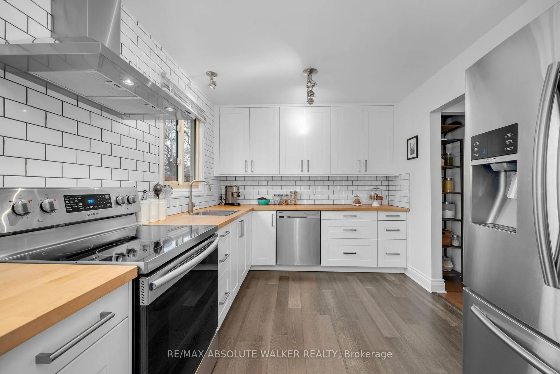 Photo 8 of 6289 Vorlage Drive, Ottawa, Convent Glen North — HOMEH