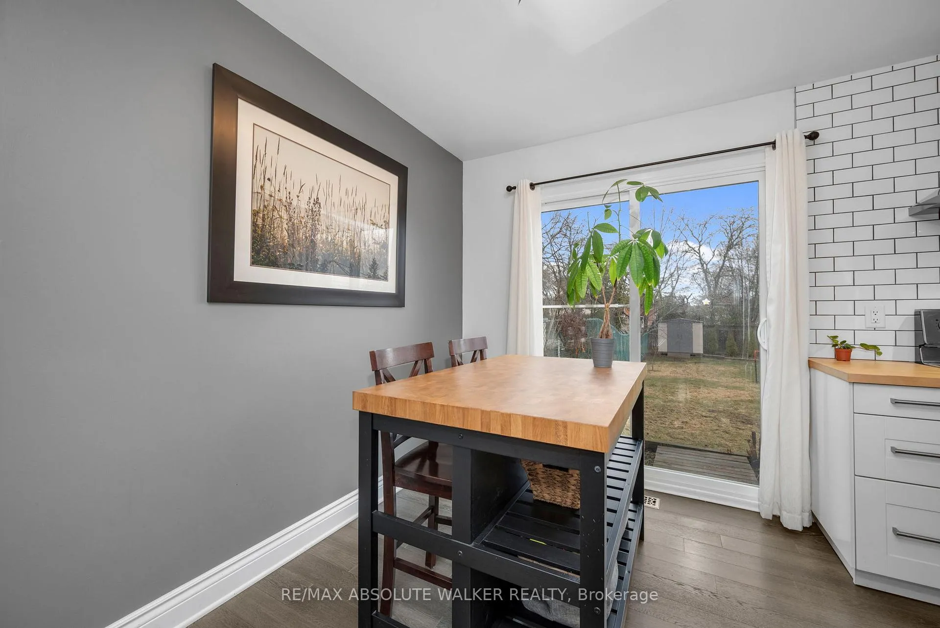 Photo 12 of 6289 Vorlage Drive, Ottawa, Convent Glen North — HOMEH