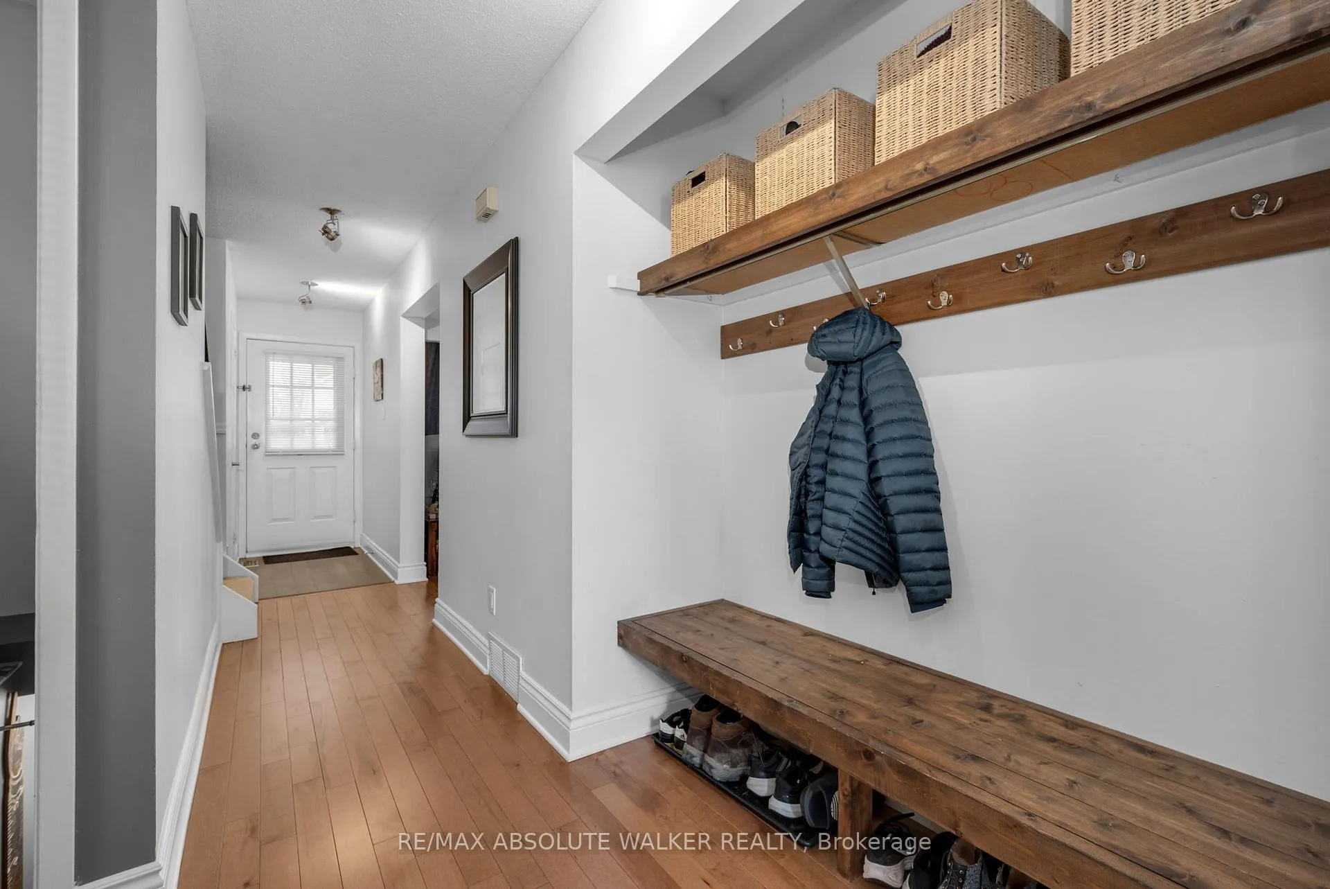 Photo 14 of 6289 Vorlage Drive, Ottawa, Convent Glen North — HOMEH