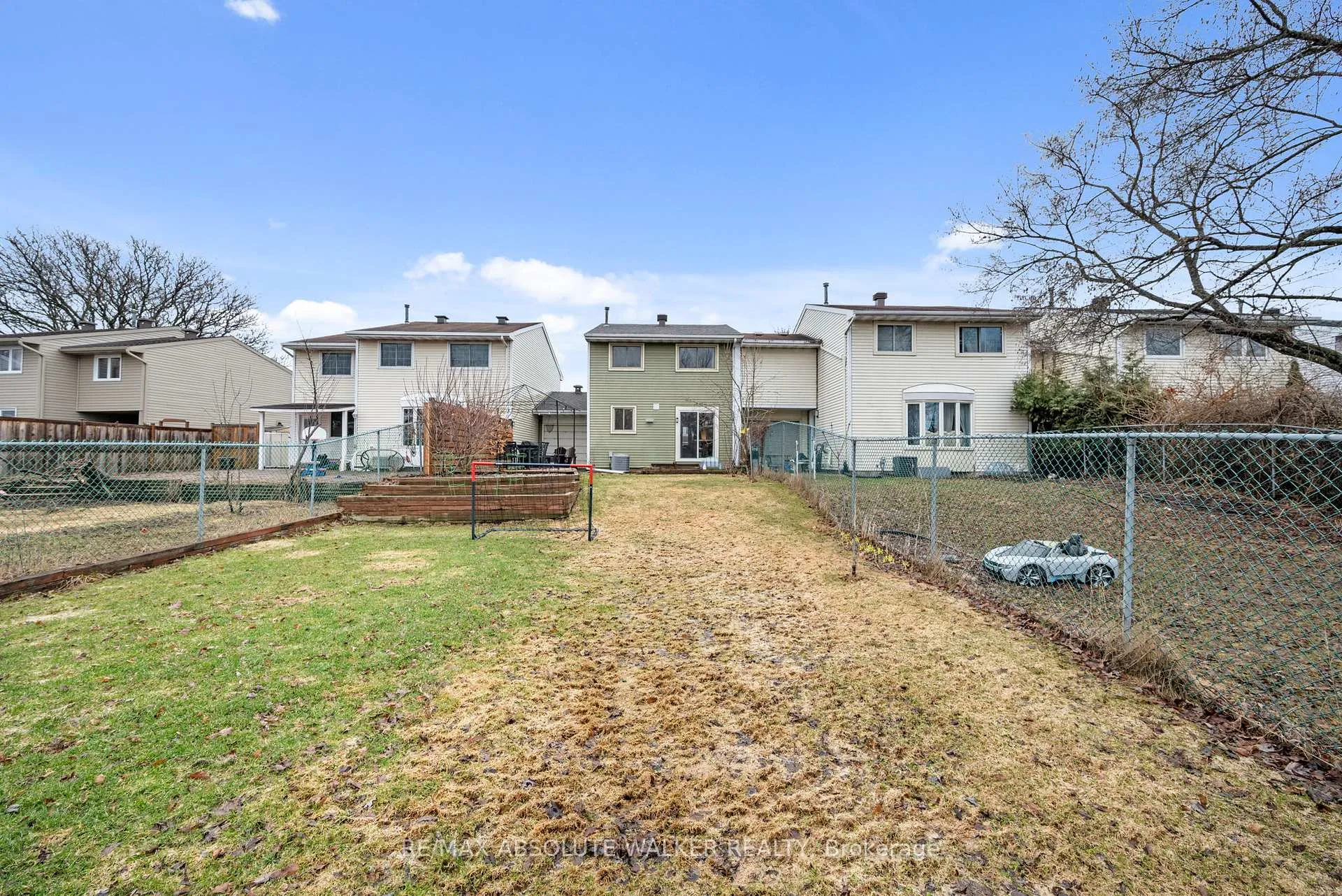Photo 33 of 6289 Vorlage Drive, Ottawa, Convent Glen North — HOMEH