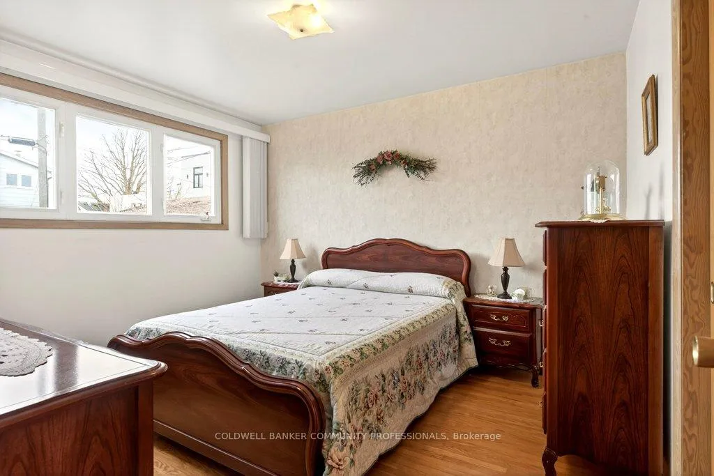 Photo 20 of 92 Reid Avenue S, Hamilton, Glenview — HOMEH