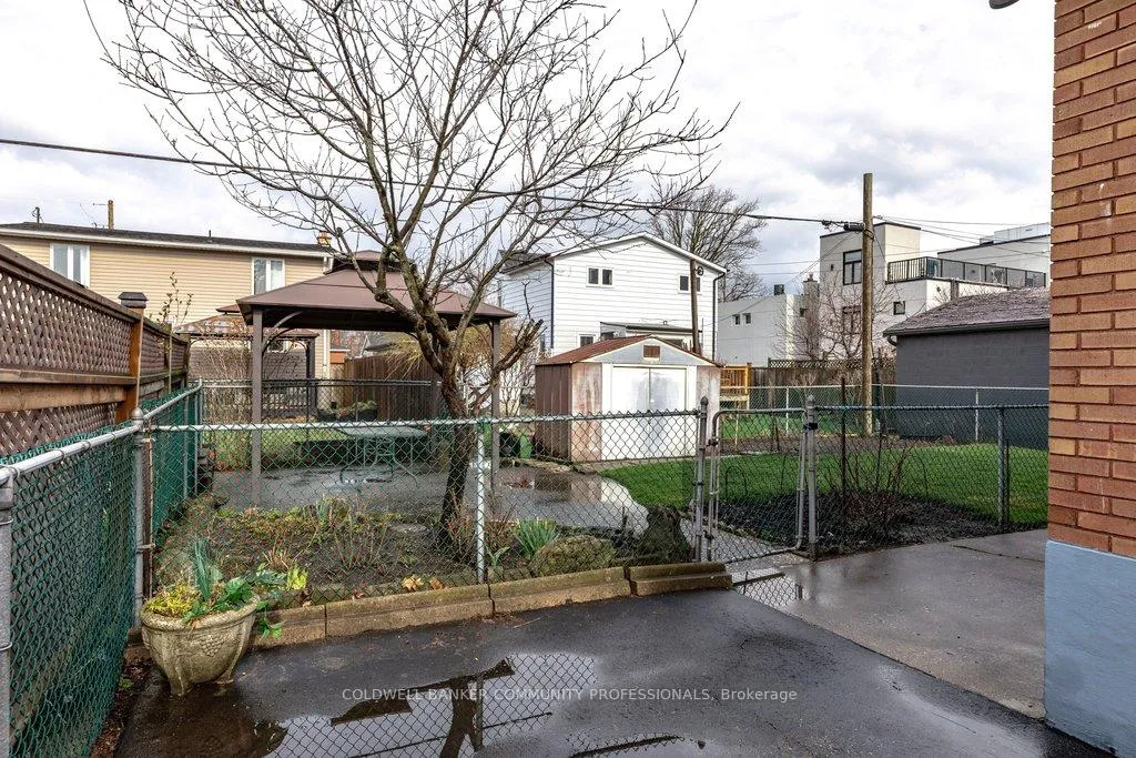 Photo 47 of 92 Reid Avenue S, Hamilton, Glenview — HOMEH