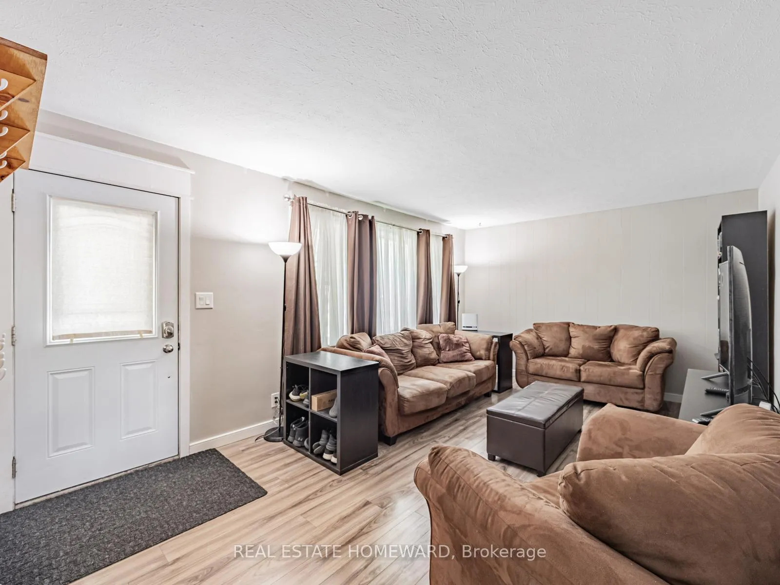 Photo 9 of 793 Eastglen Drive, Oshawa, Eastdale — HOMEH
