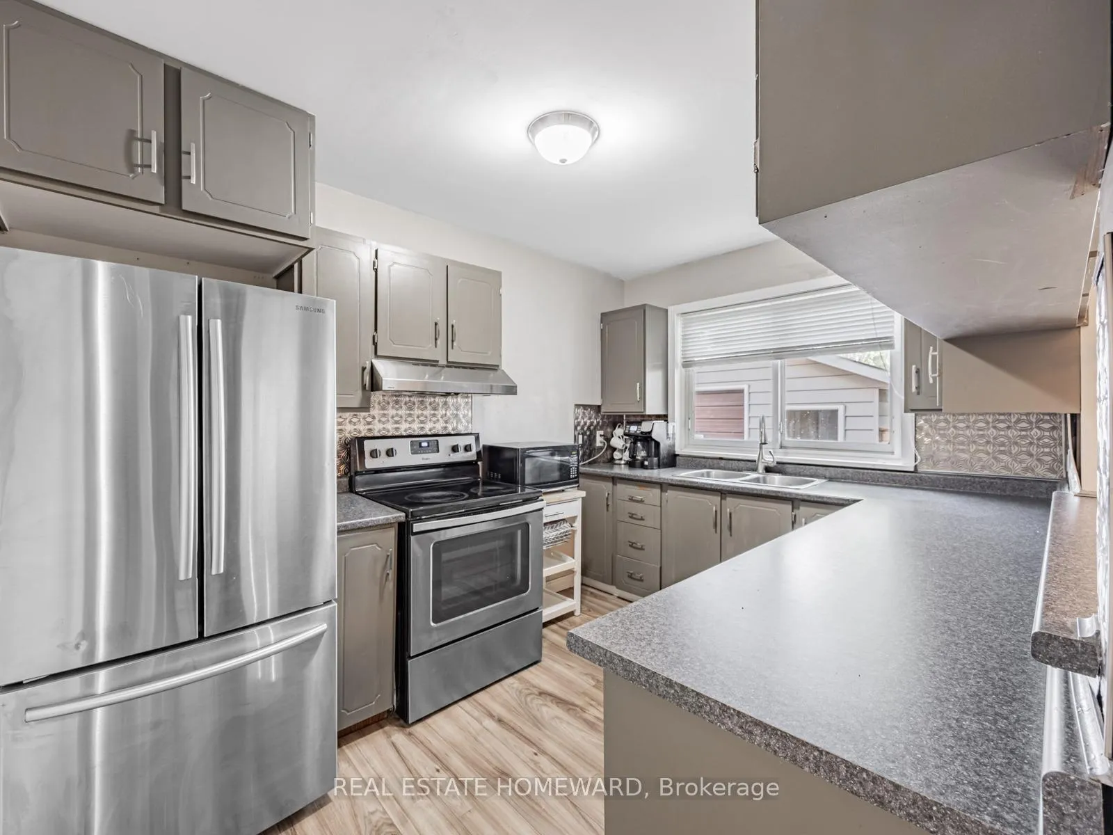 Photo 13 of 793 Eastglen Drive, Oshawa, Eastdale — HOMEH