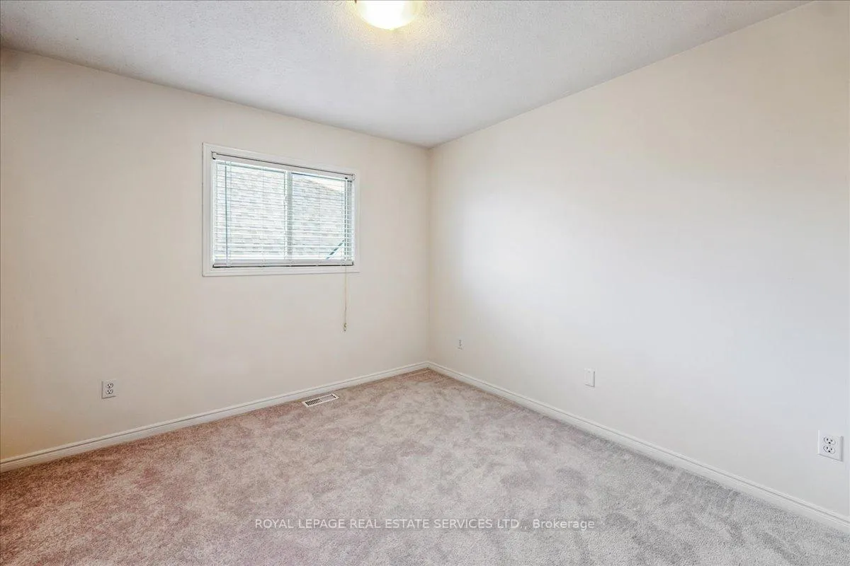 Photo 26 of 82 Whitlaw Way, Brant, Paris — HOMEH