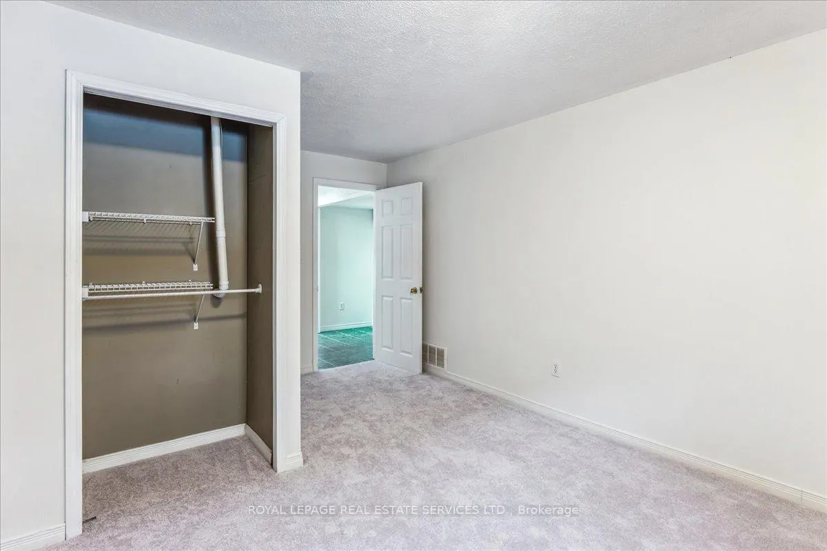 Photo 28 of 82 Whitlaw Way, Brant, Paris — HOMEH