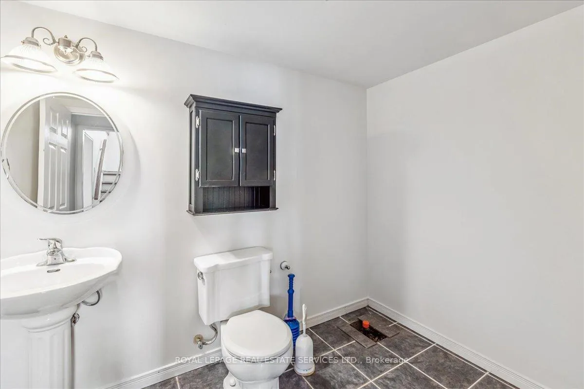 Photo 31 of 82 Whitlaw Way, Brant, Paris — HOMEH