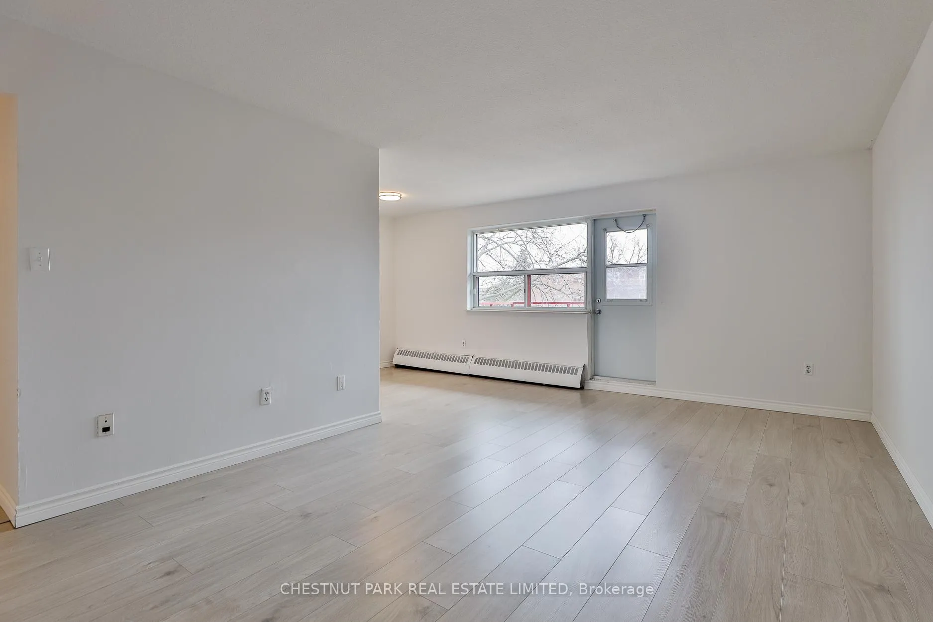 Photo 4 of Unit 408, 888 Glen Street, Oshawa, Lakeview — HOMEH