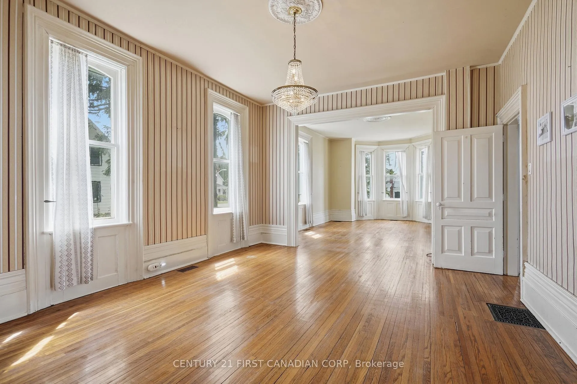 Photo 12 of 227 Monroe Street, West Elgin, Rodney — HOMEH