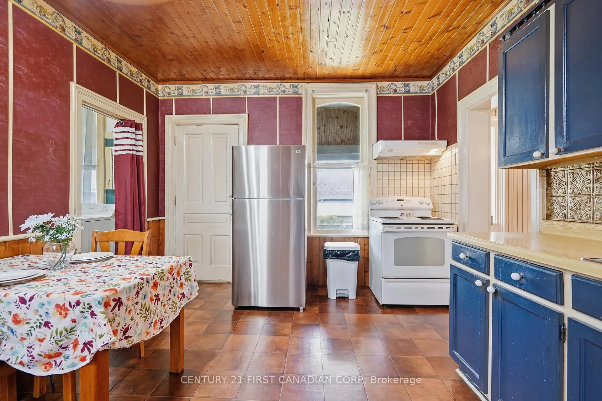 Photo 14 of 227 Monroe Street, West Elgin, Rodney — HOMEH