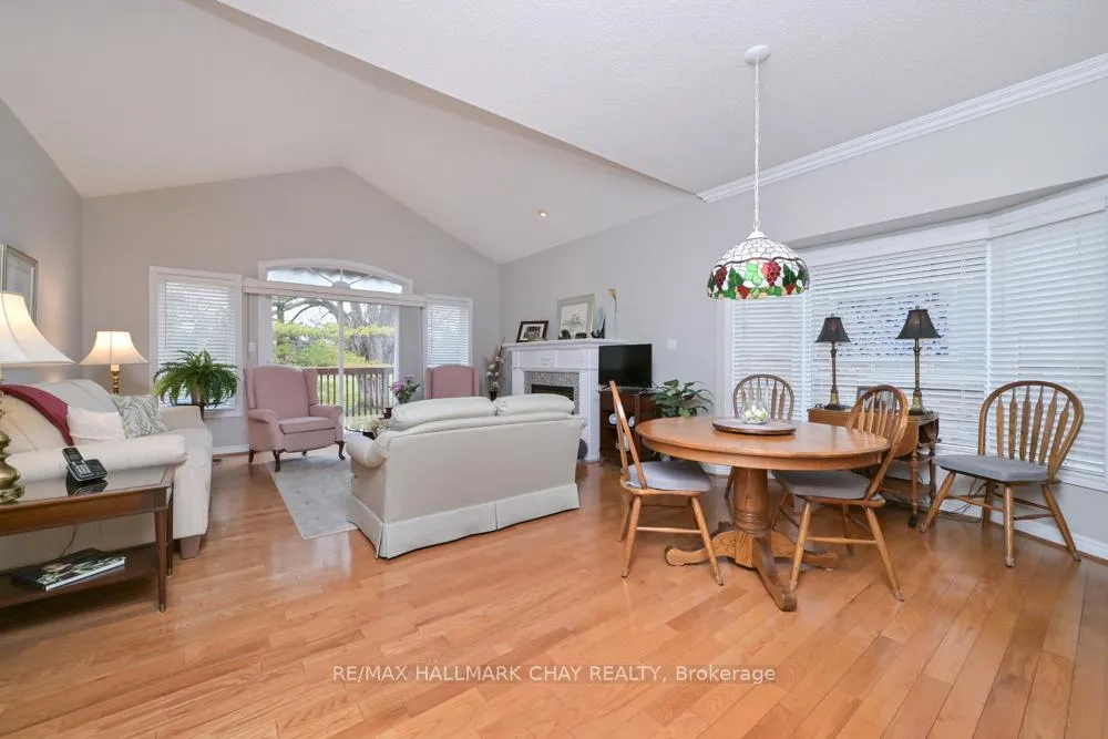 Photo 14 of 50 Via Amici, New Tecumseth, Rural New Tecumseth — HOMEH