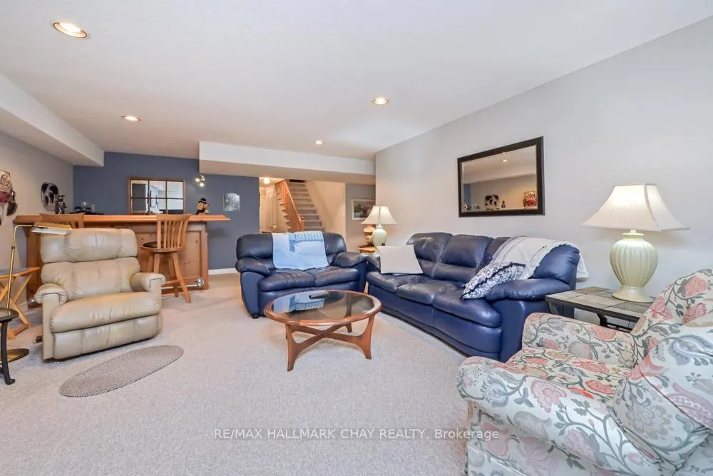 Photo 26 of 50 Via Amici, New Tecumseth, Rural New Tecumseth — HOMEH