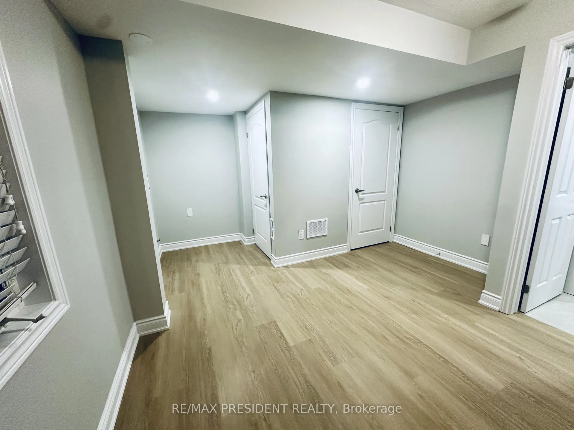 Photo 3 of 32 Cloudburst Road, Brampton, Northwest Brampton — HOMEH