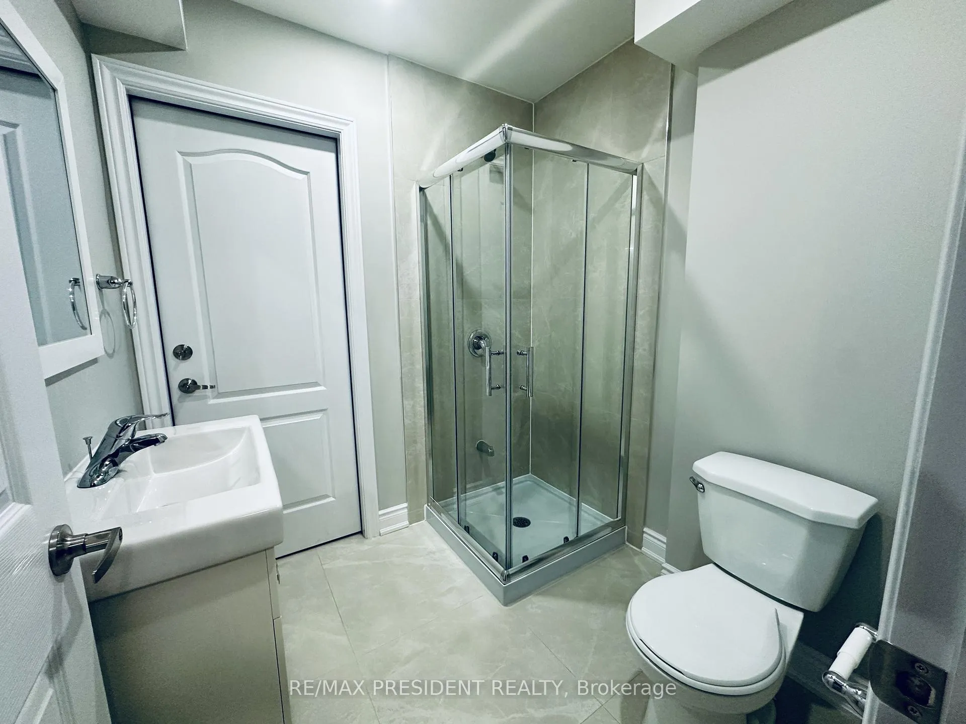 Photo 4 of 32 Cloudburst Road, Brampton, Northwest Brampton — HOMEH