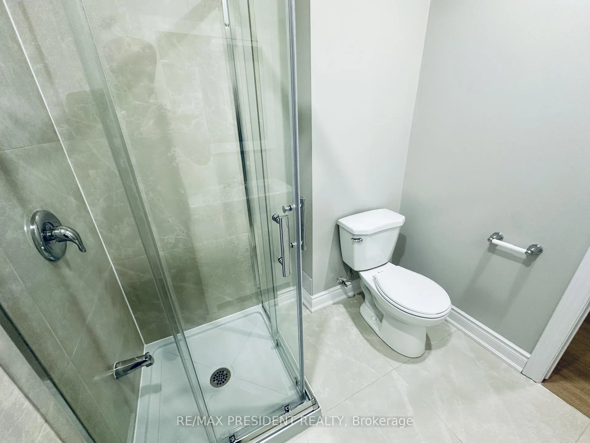 Photo 8 of 32 Cloudburst Road, Brampton, Northwest Brampton — HOMEH