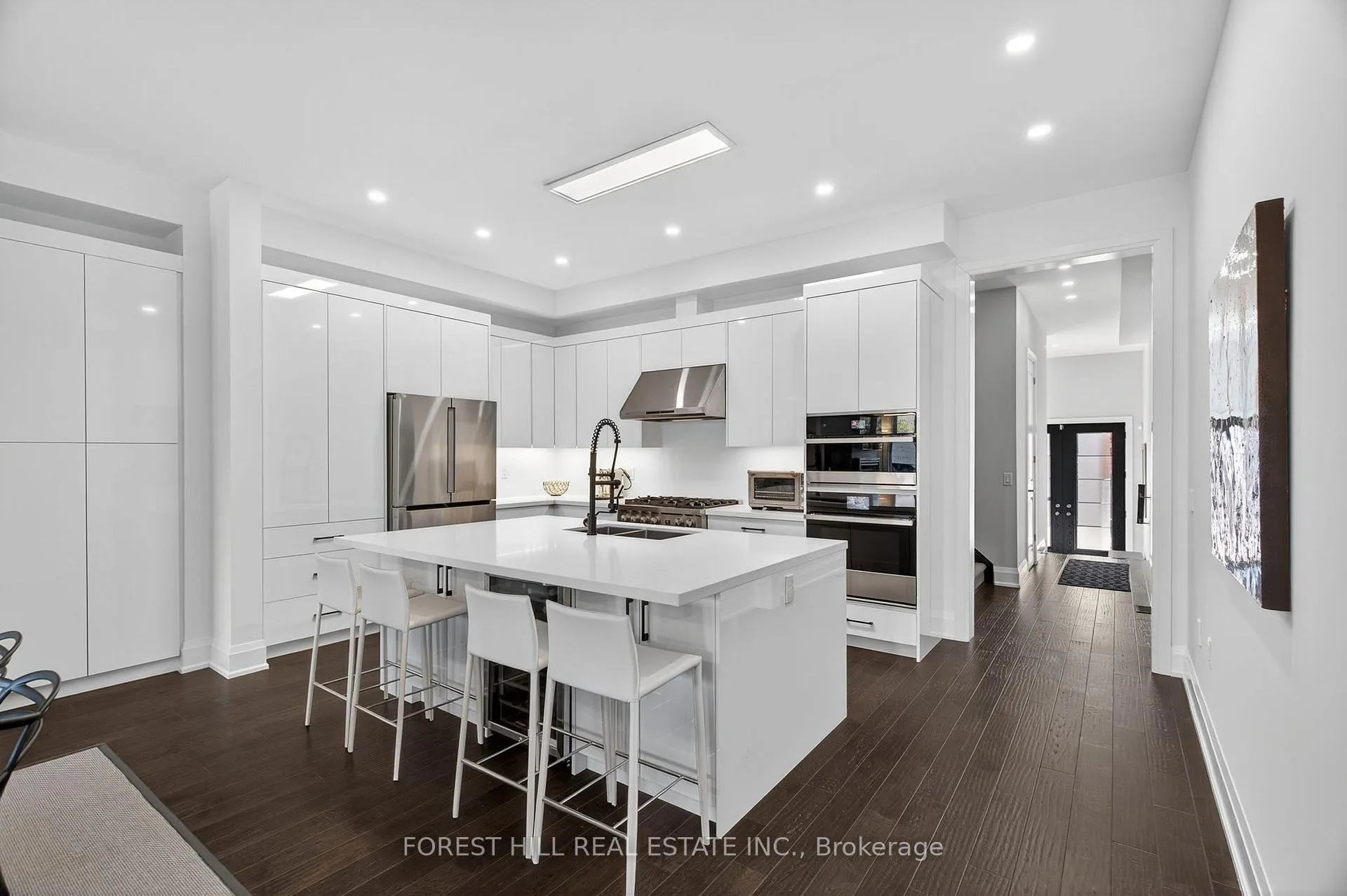 Photo 7 of 107 Hesperus Road, Vaughan, Patterson — HOMEH