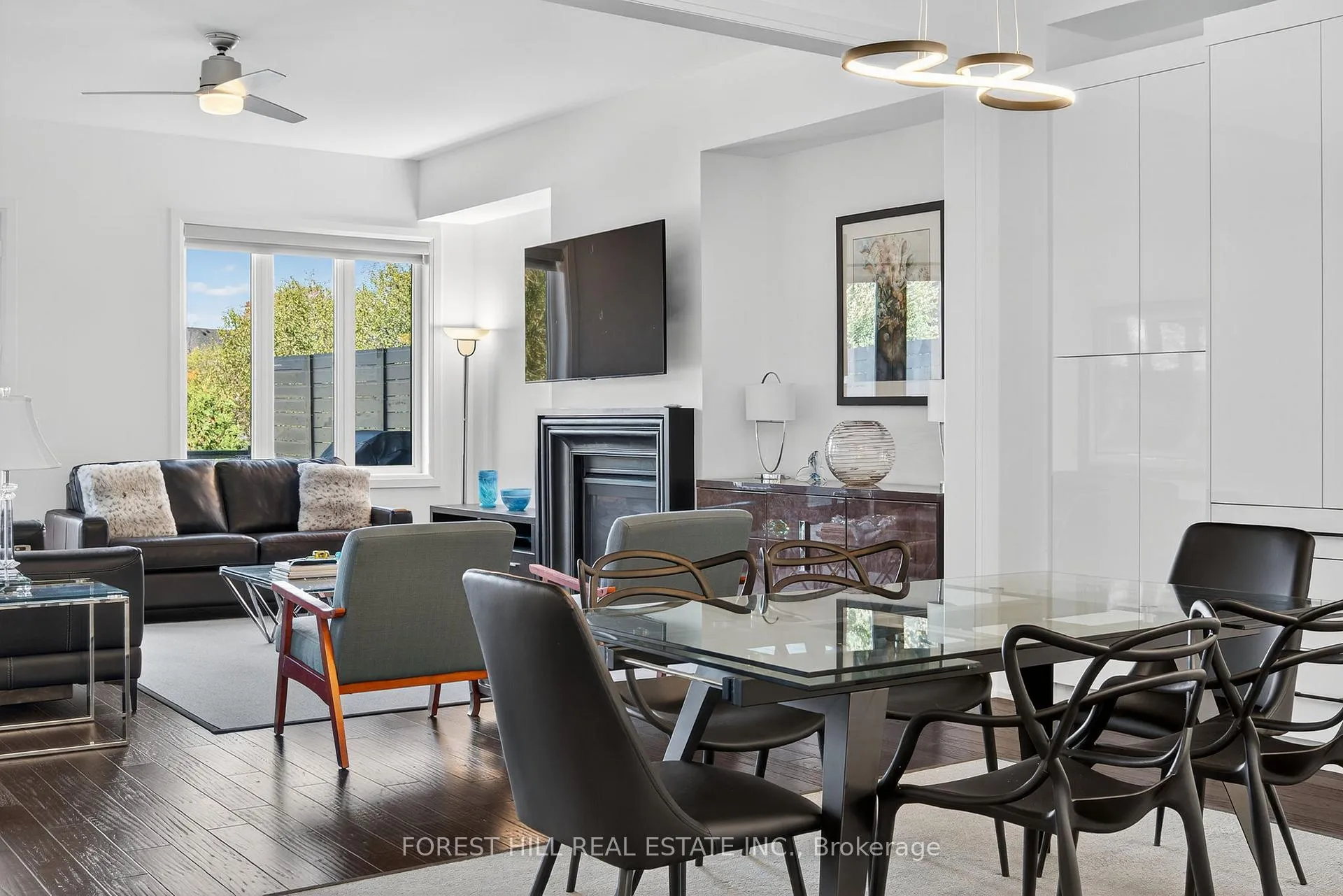 Photo 14 of 107 Hesperus Road, Vaughan, Patterson — HOMEH