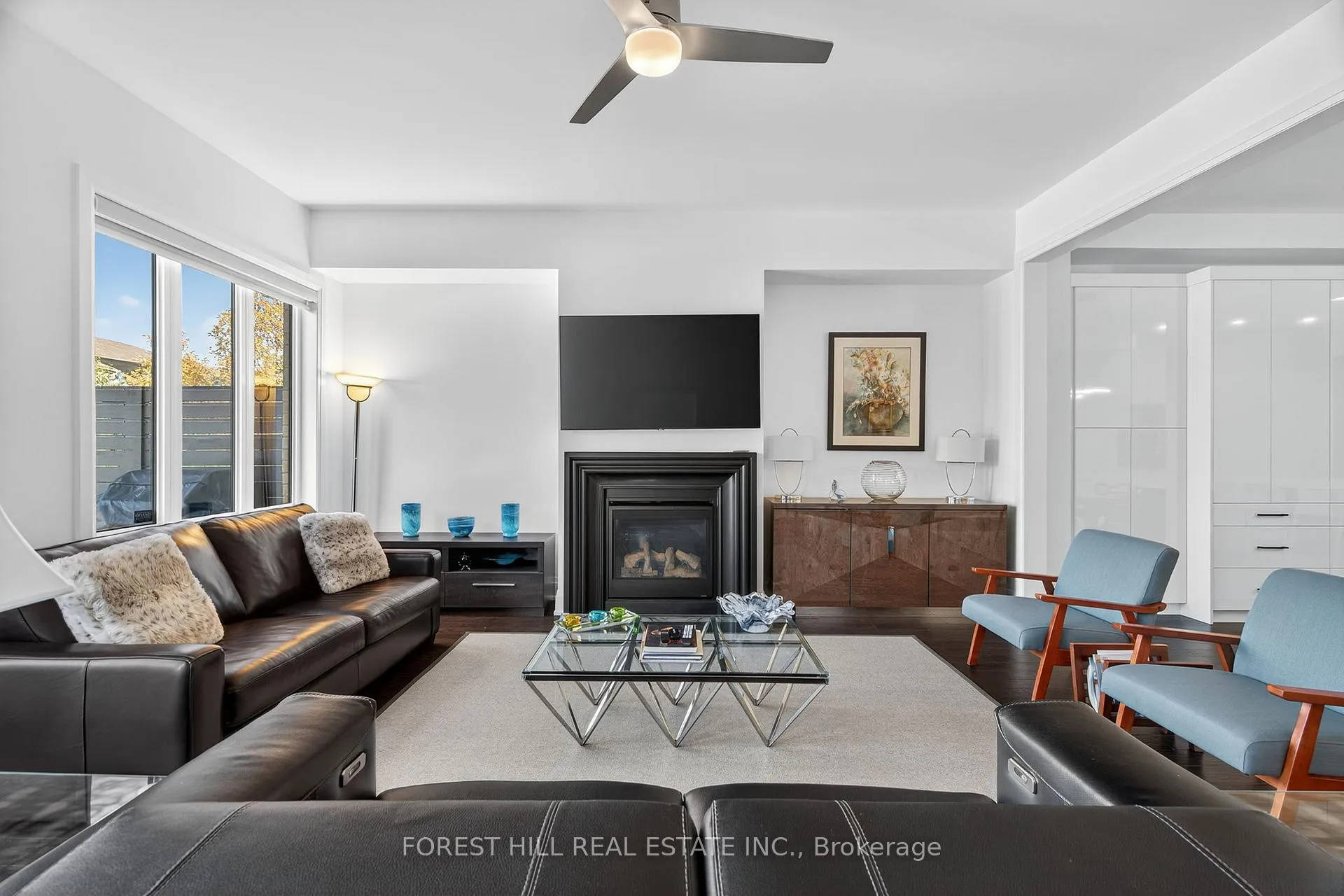 Photo 19 of 107 Hesperus Road, Vaughan, Patterson — HOMEH