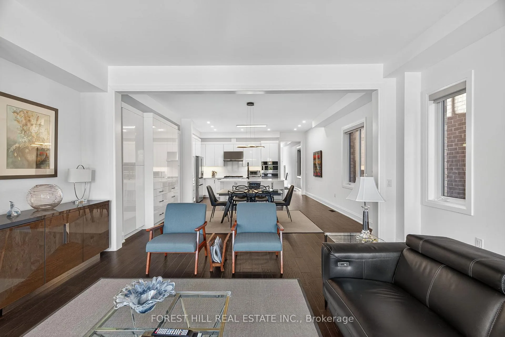 Photo 21 of 107 Hesperus Road, Vaughan, Patterson — HOMEH