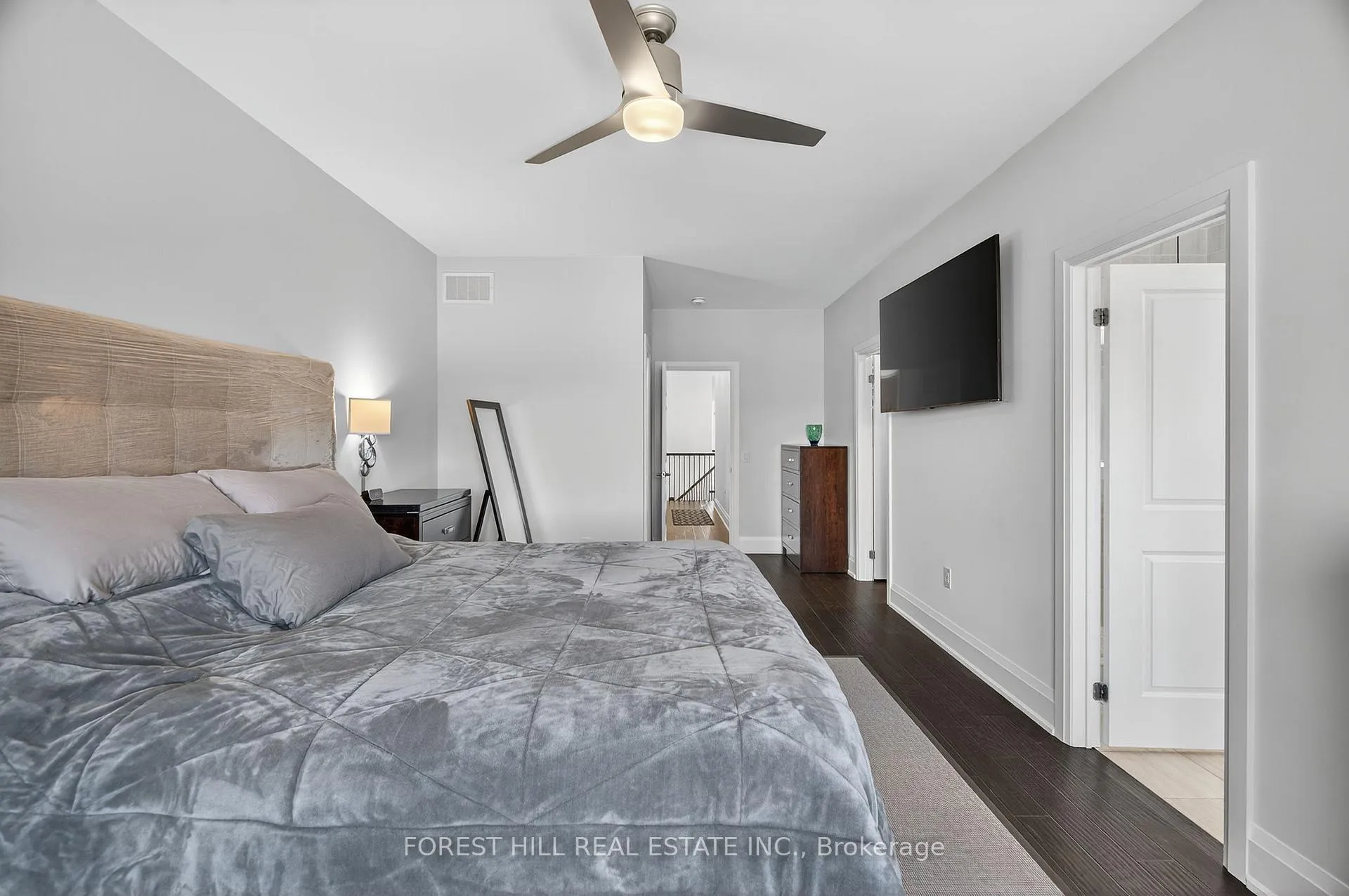 Photo 29 of 107 Hesperus Road, Vaughan, Patterson — HOMEH