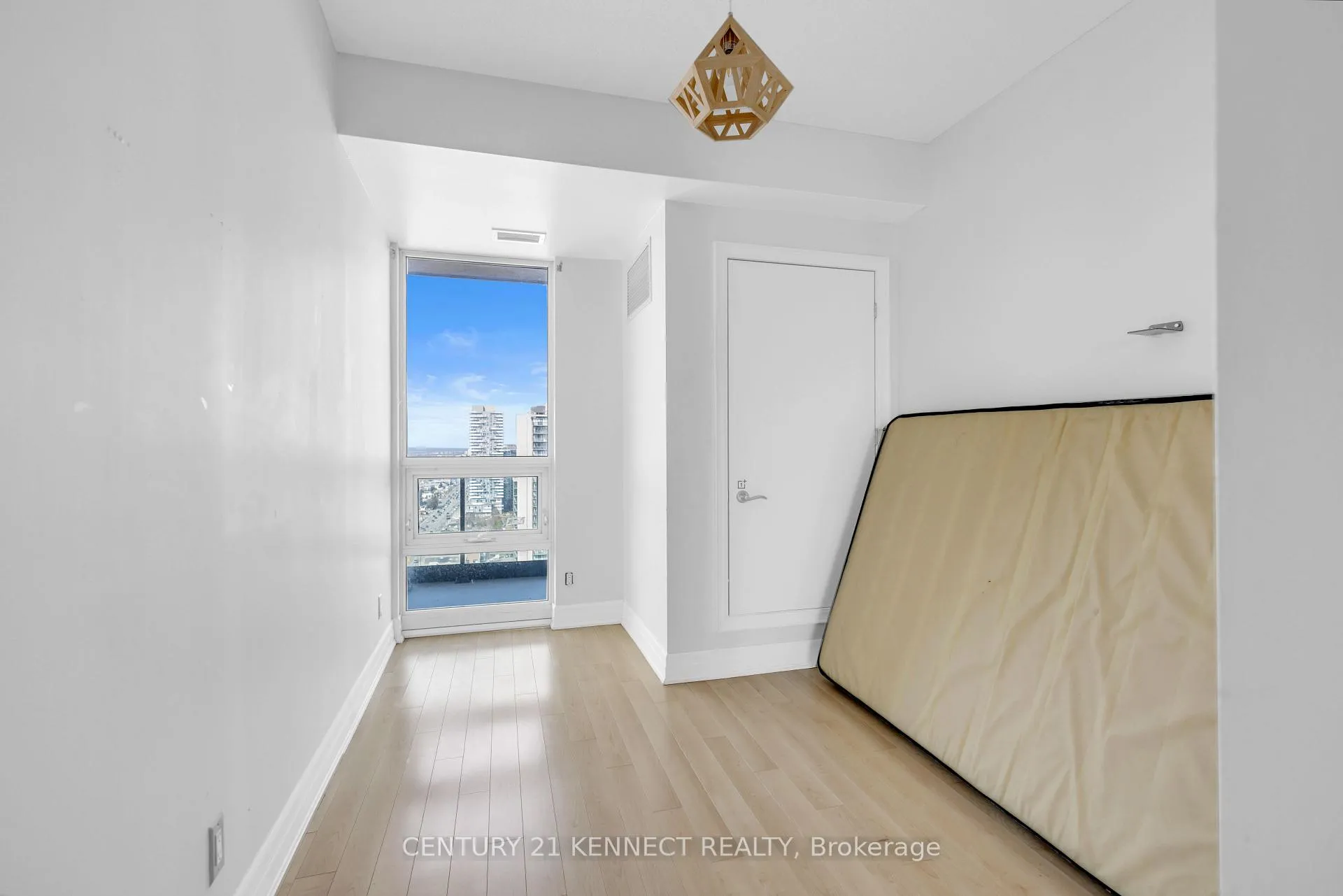 Photo 19 of Unit 2408, 100 John Street, Brampton, Downtown Brampton — HOMEH