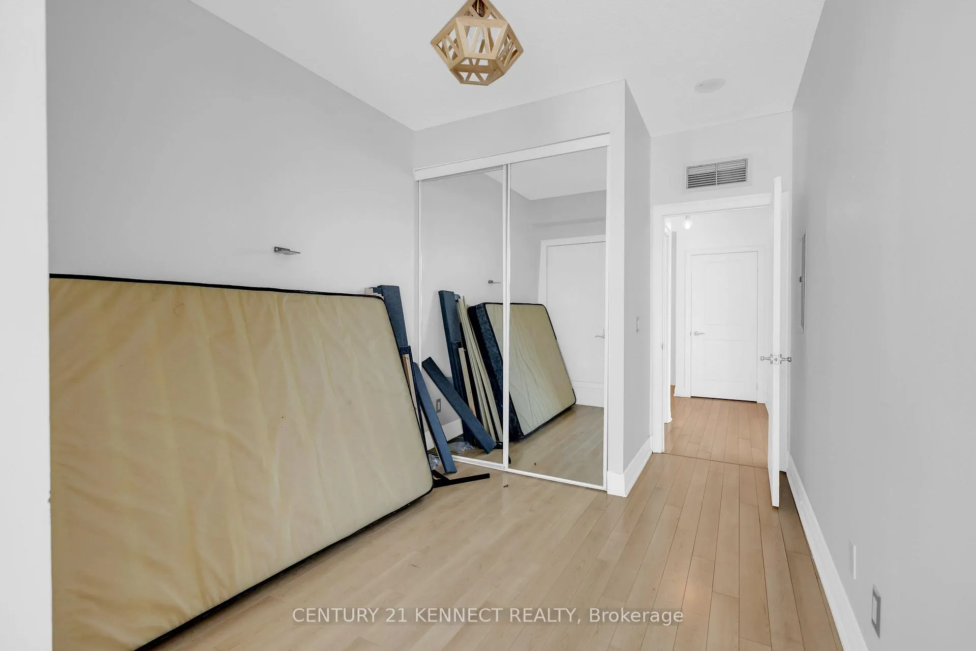 Photo 20 of Unit 2408, 100 John Street, Brampton, Downtown Brampton — HOMEH