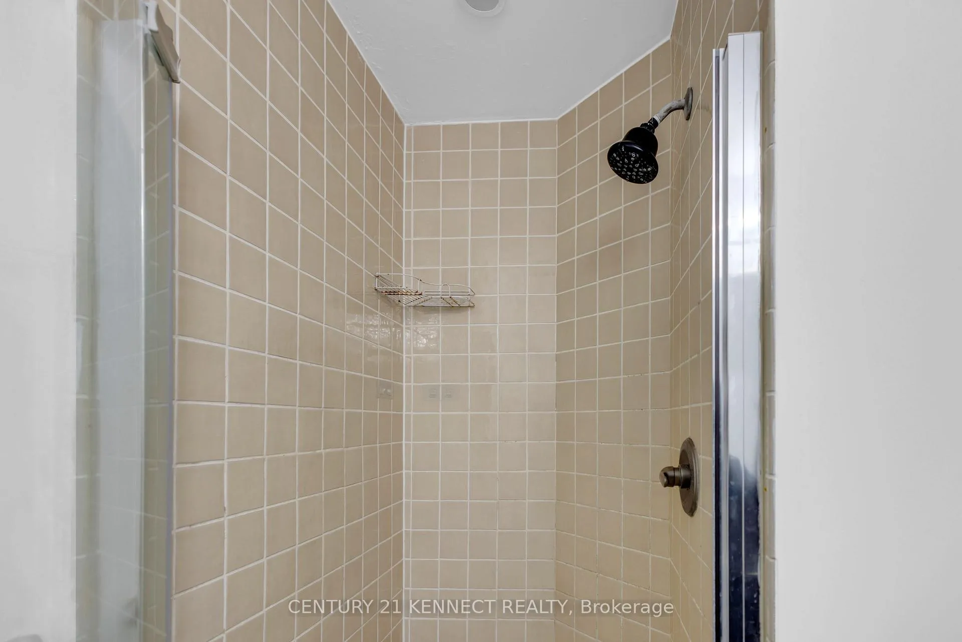 Photo 22 of Unit 2408, 100 John Street, Brampton, Downtown Brampton — HOMEH