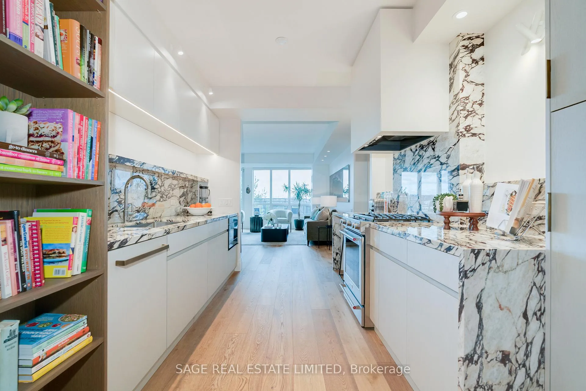 Photo 8 of Unit 615, 20 Scrivener Square, Toronto, Rosedale-Moore Park — HOMEH