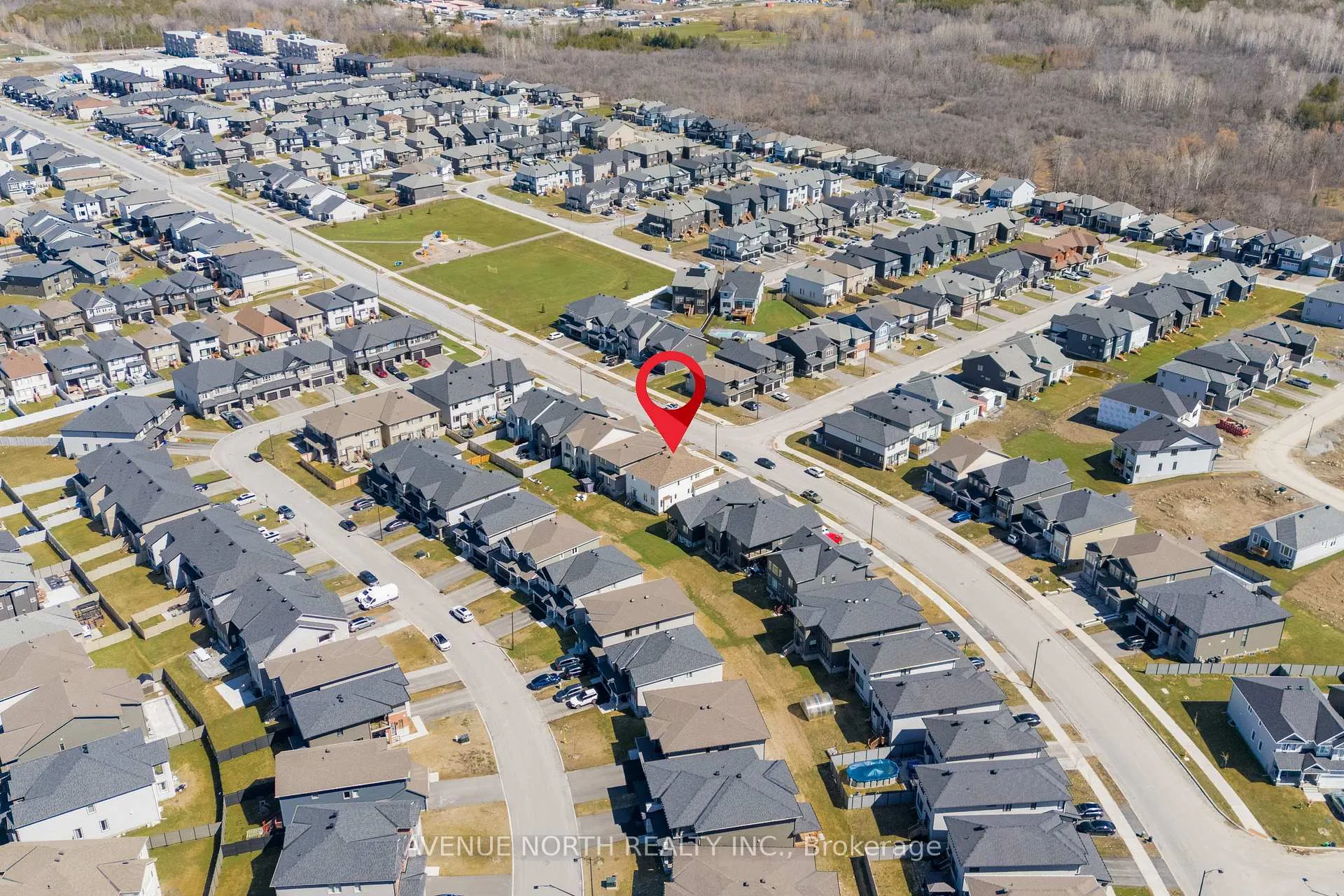 Photo 5 of 36 Dun Skipper Drive, Ottawa, Blossom Park/Kemp Park/Findlay Creek — HOMEH