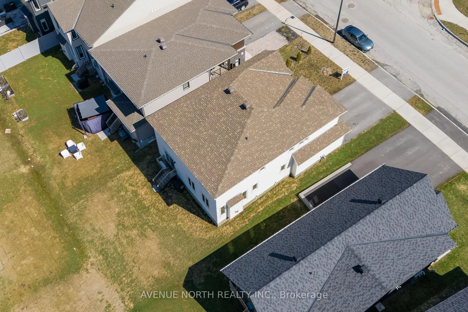Photo 8 of 36 Dun Skipper Drive, Ottawa, Blossom Park/Kemp Park/Findlay Creek — HOMEH