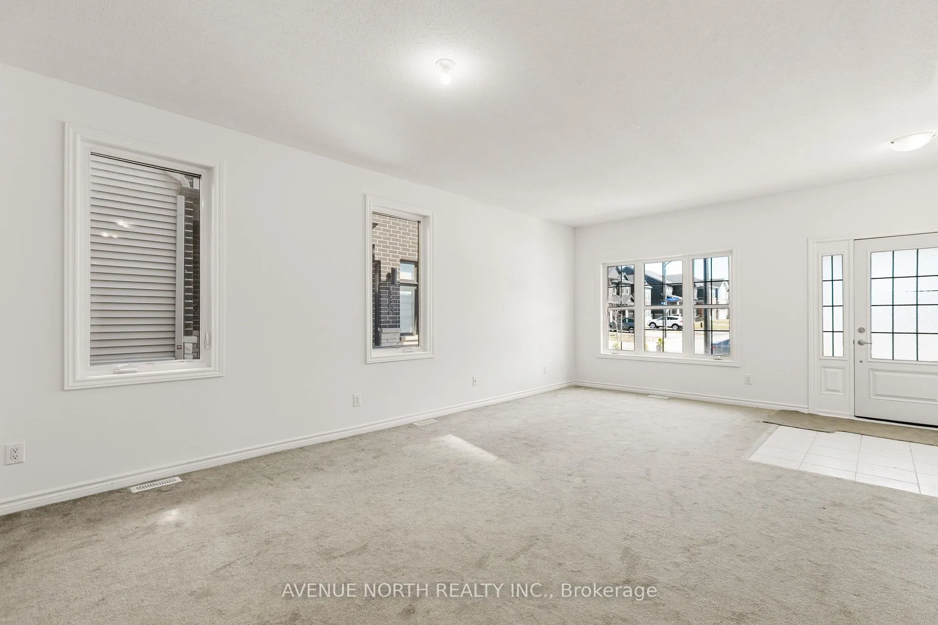 Photo 10 of 36 Dun Skipper Drive, Ottawa, Blossom Park/Kemp Park/Findlay Creek — HOMEH