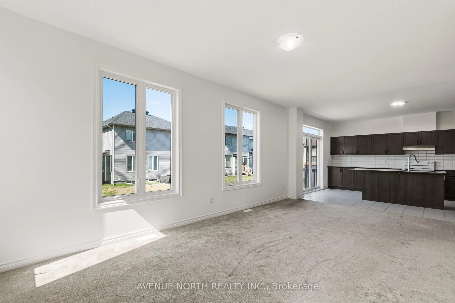 Photo 17 of 36 Dun Skipper Drive, Ottawa, Blossom Park/Kemp Park/Findlay Creek — HOMEH