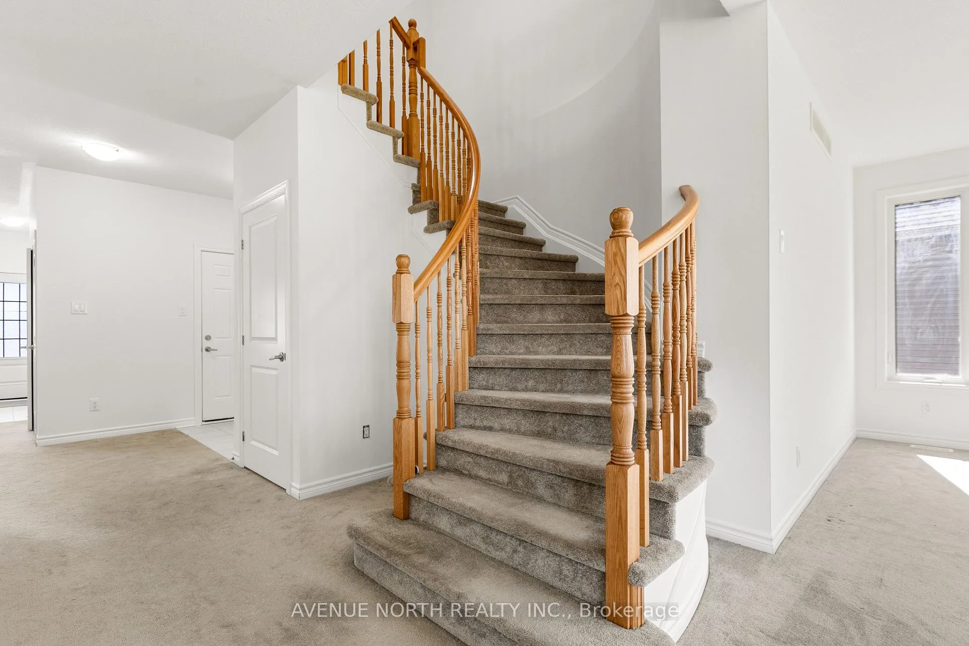 Photo 27 of 36 Dun Skipper Drive, Ottawa, Blossom Park/Kemp Park/Findlay Creek — HOMEH