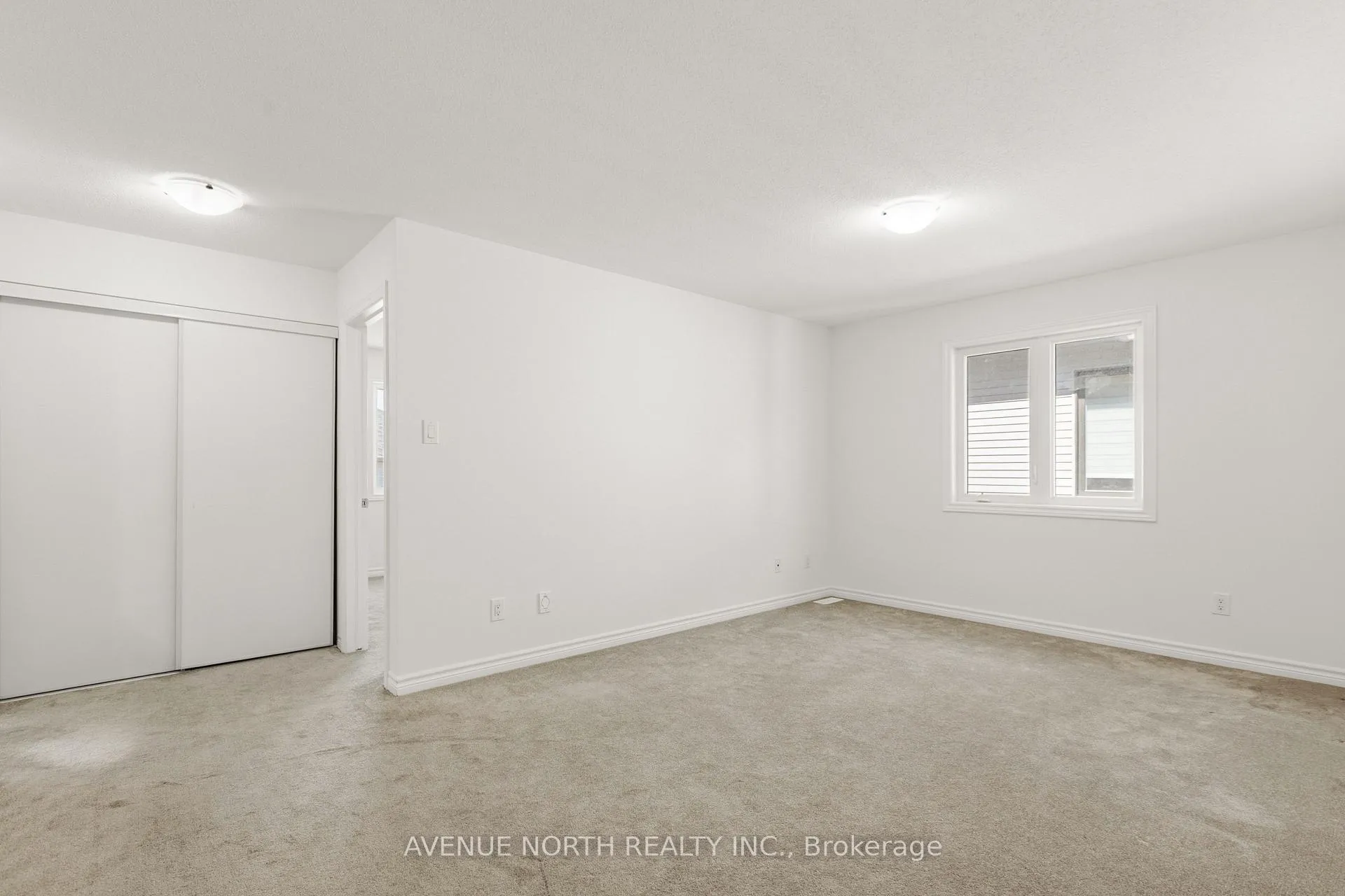 Photo 28 of 36 Dun Skipper Drive, Ottawa, Blossom Park/Kemp Park/Findlay Creek — HOMEH