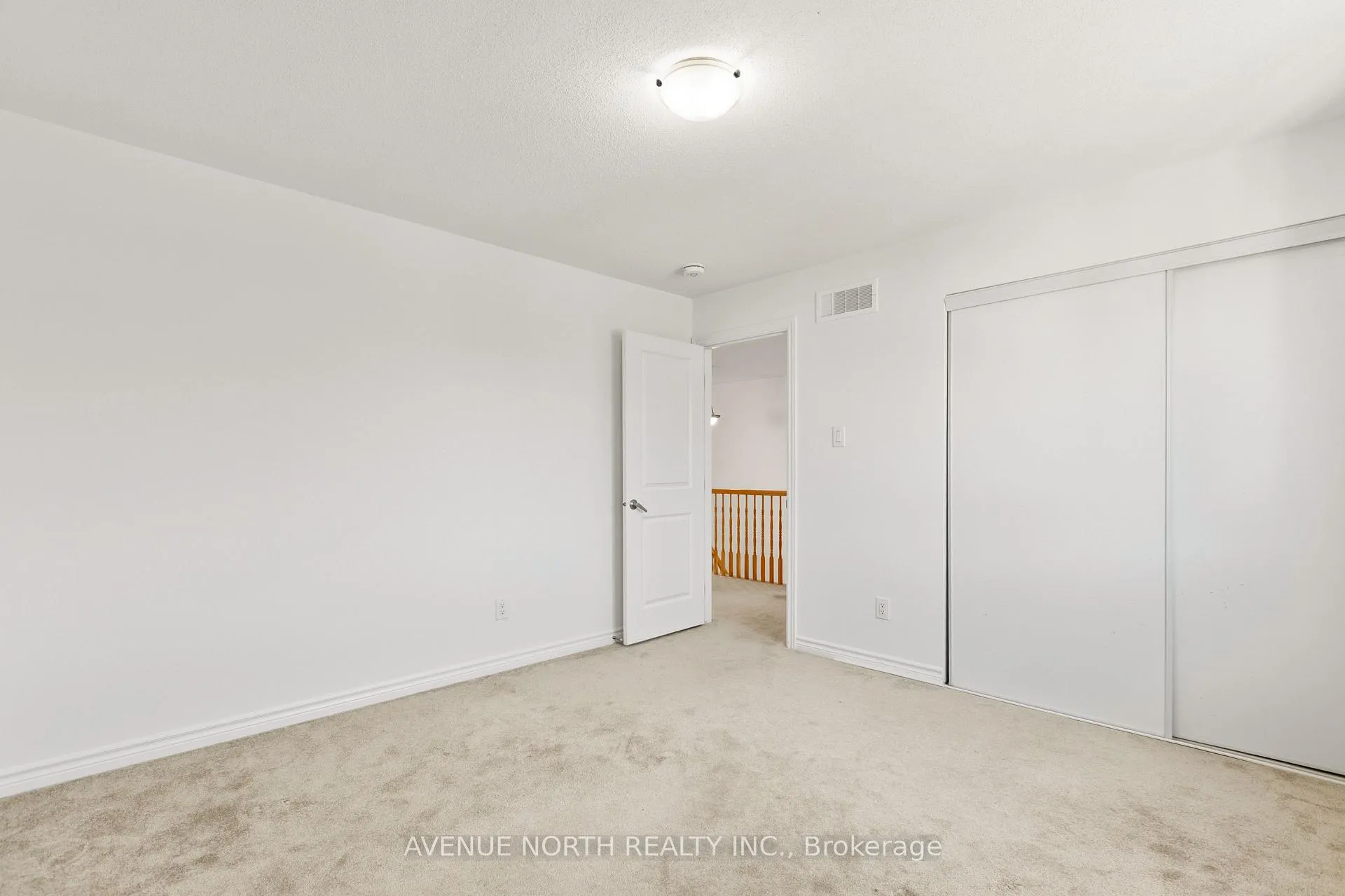 Photo 34 of 36 Dun Skipper Drive, Ottawa, Blossom Park/Kemp Park/Findlay Creek — HOMEH