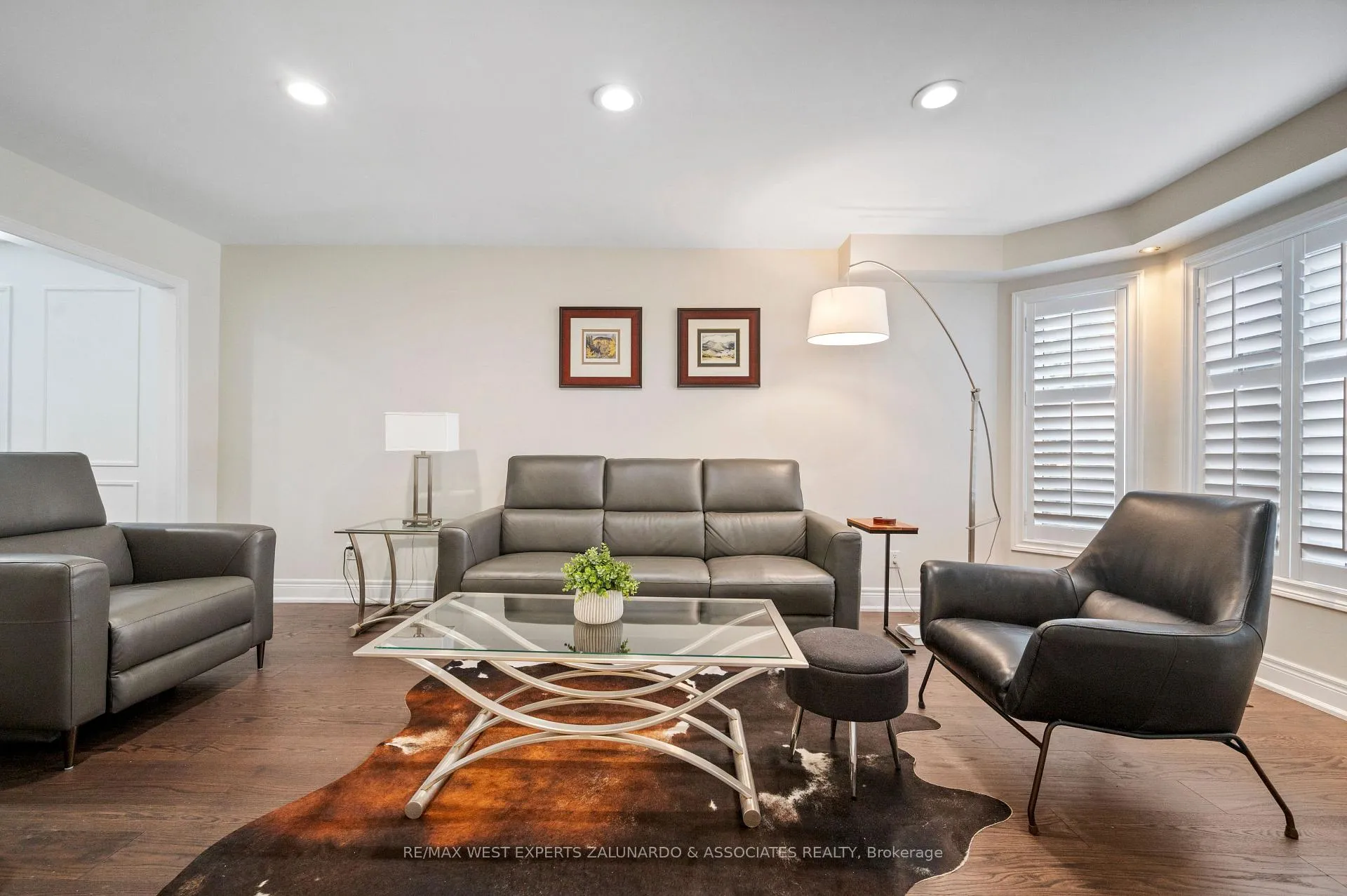 Photo 11 of 1 Lanterna Crescent, Vaughan, Elder Mills — HOMEH