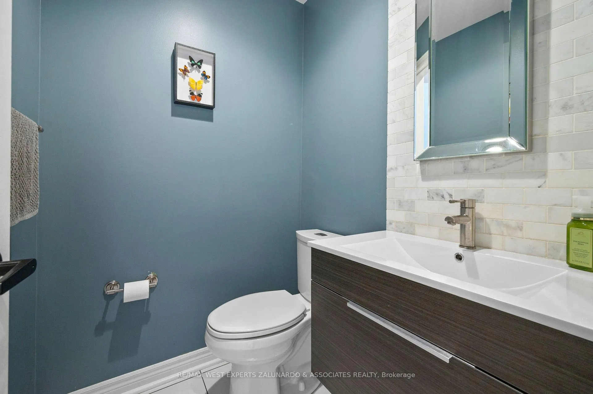 Photo 19 of 1 Lanterna Crescent, Vaughan, Elder Mills — HOMEH