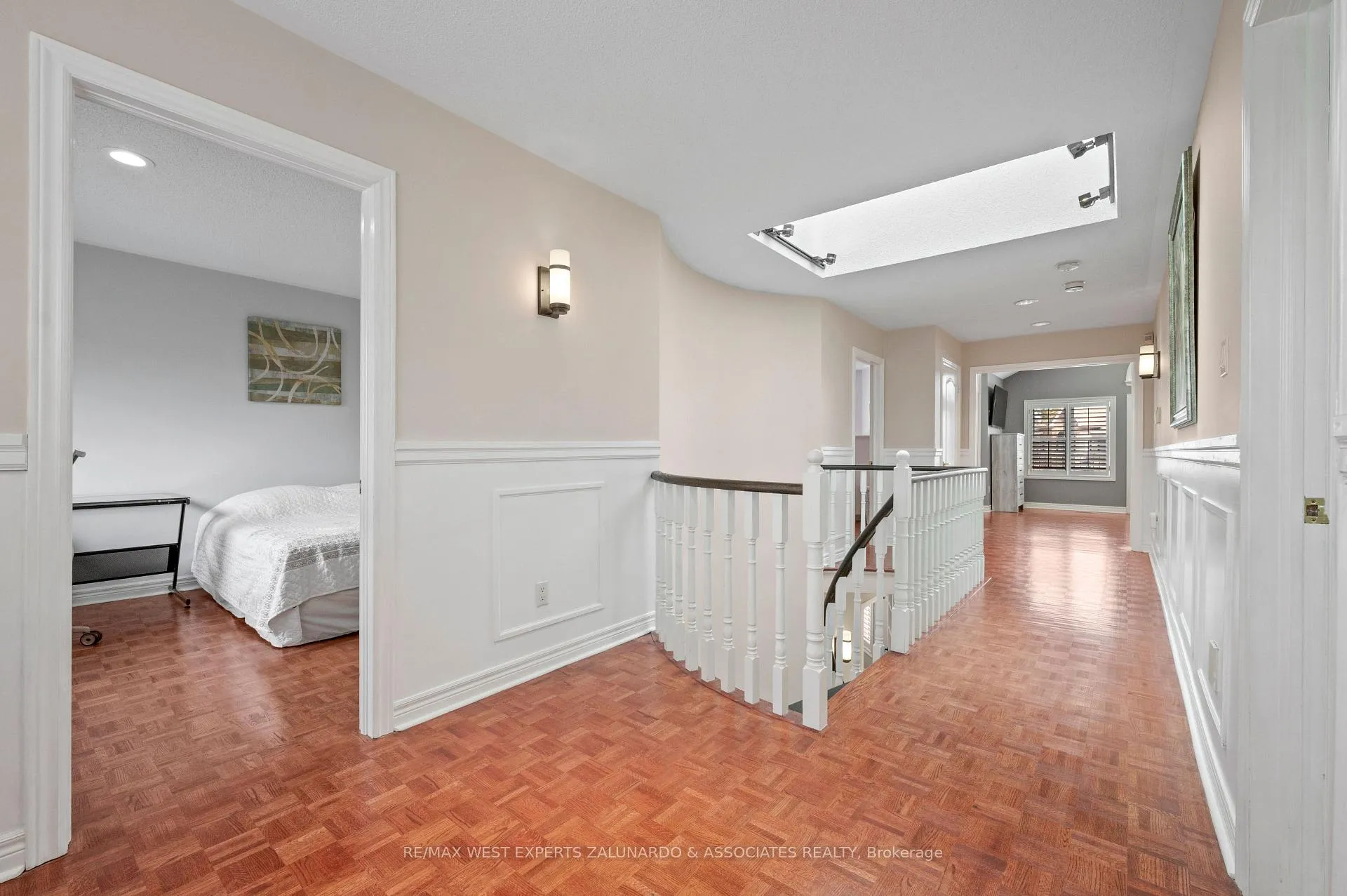 Photo 22 of 1 Lanterna Crescent, Vaughan, Elder Mills — HOMEH