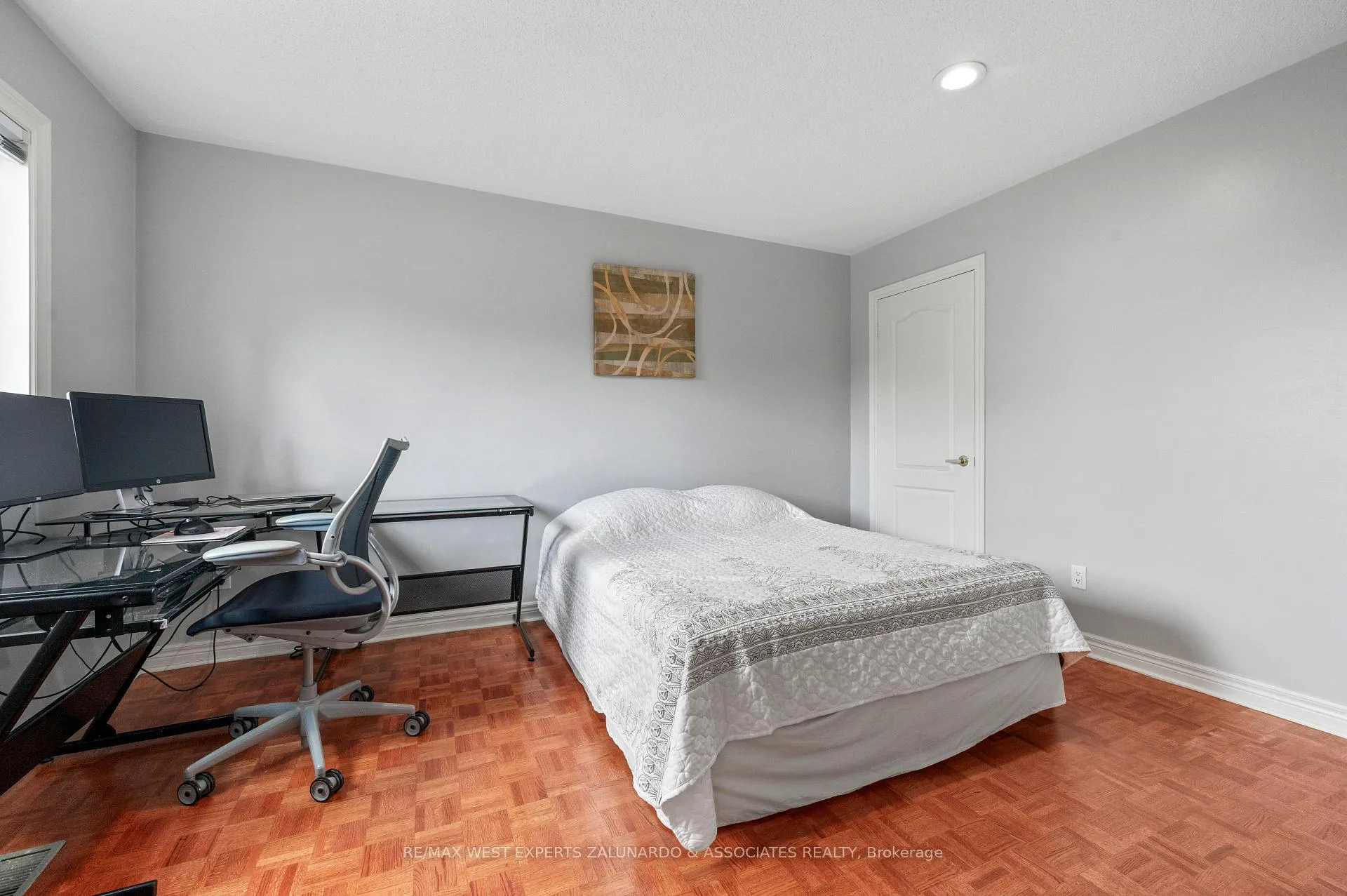 Photo 34 of 1 Lanterna Crescent, Vaughan, Elder Mills — HOMEH
