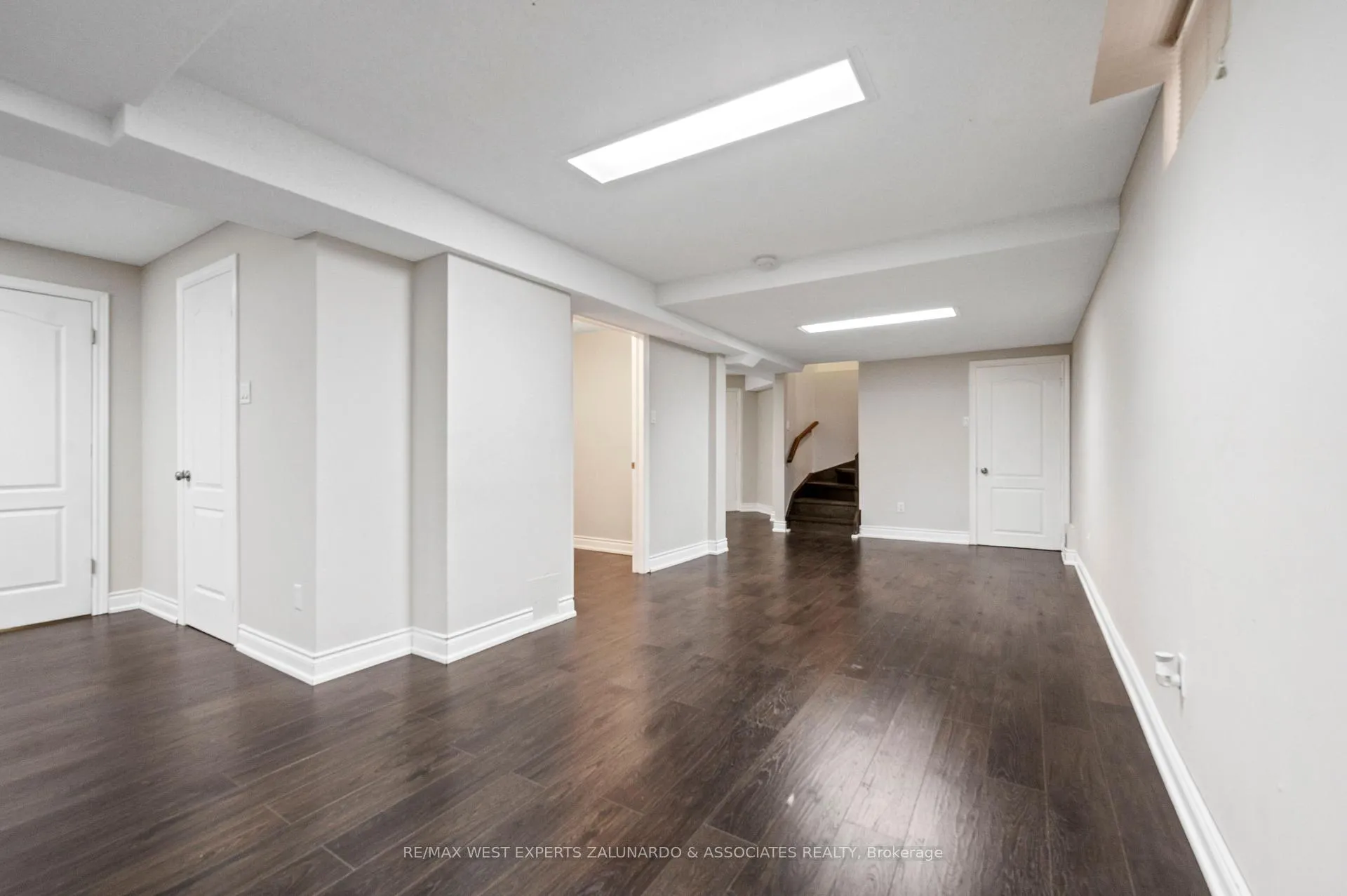 Photo 36 of 1 Lanterna Crescent, Vaughan, Elder Mills — HOMEH