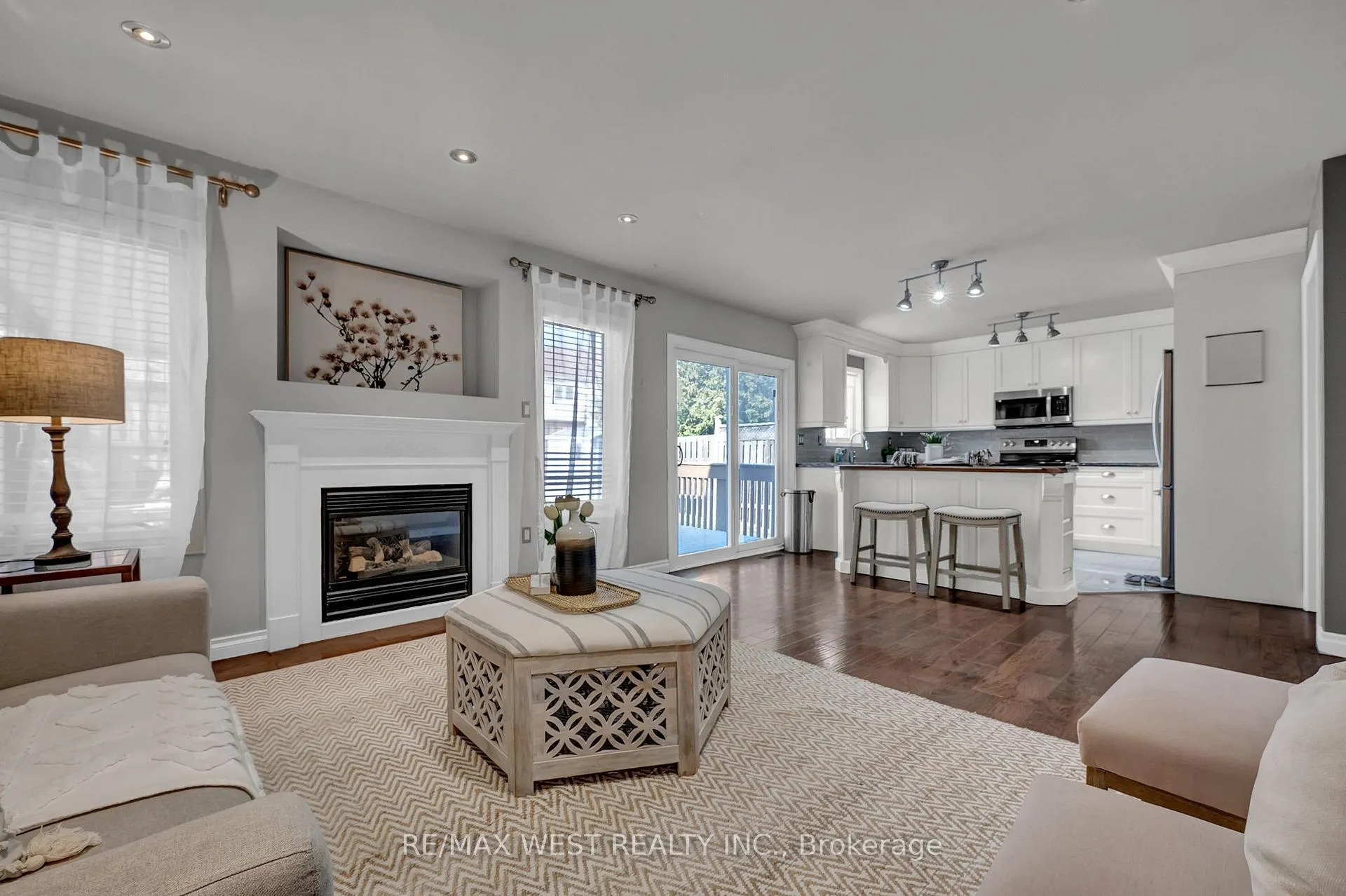 Photo 11 of 1136 Middlebury Avenue, Oshawa, Taunton — HOMEH