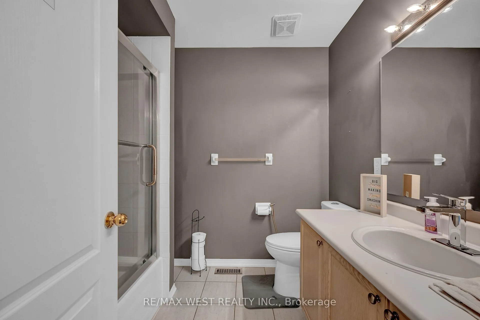 Photo 27 of 1136 Middlebury Avenue, Oshawa, Taunton — HOMEH