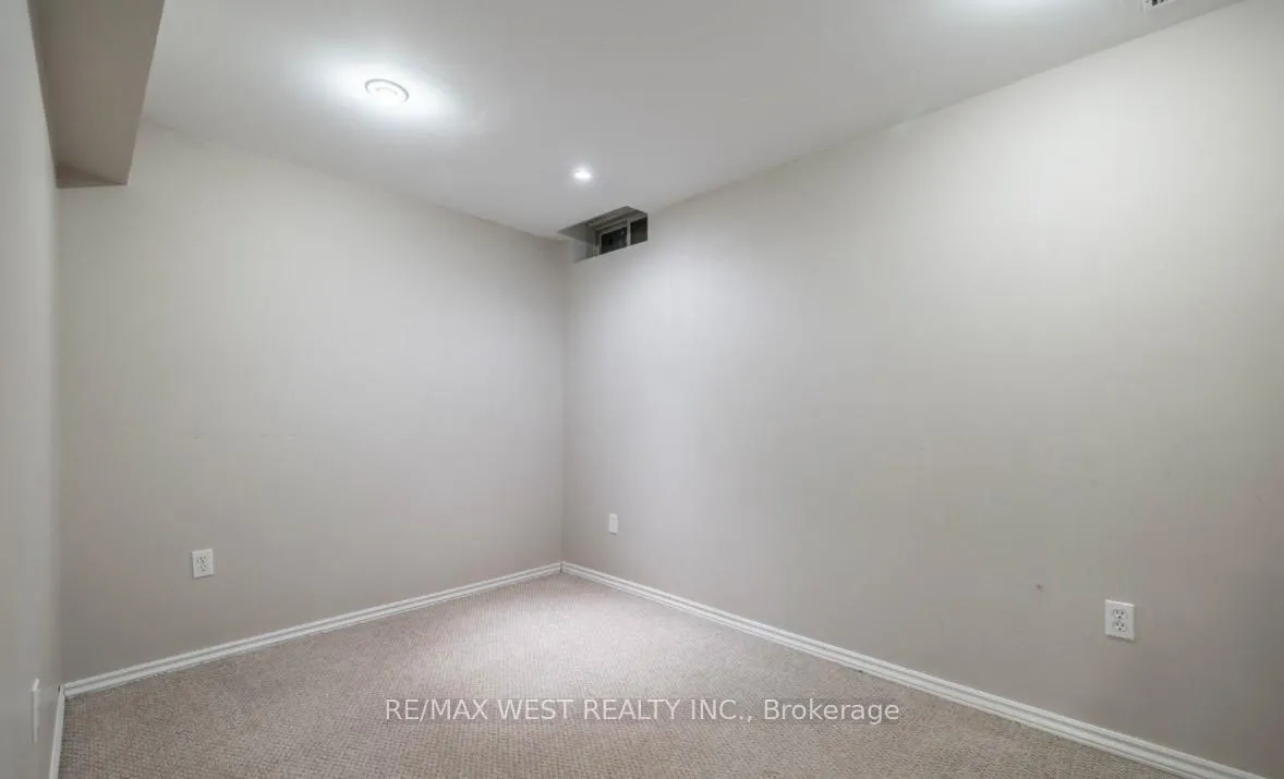 Photo 36 of 1136 Middlebury Avenue, Oshawa, Taunton — HOMEH