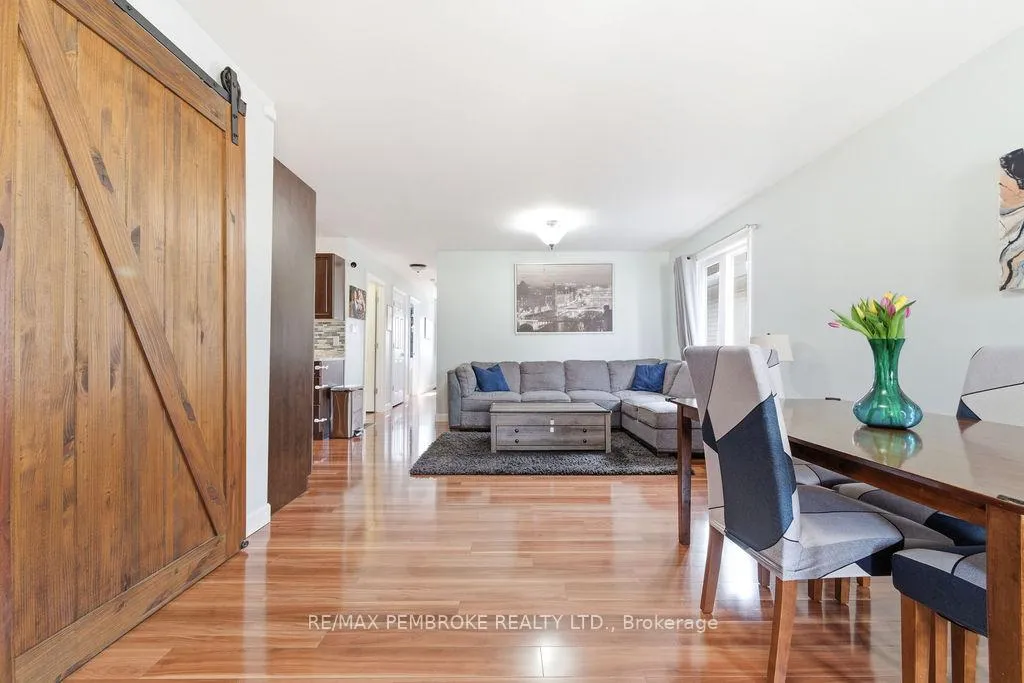 Photo 6 of 292 Mckenzie Street, Pembroke — HOMEH